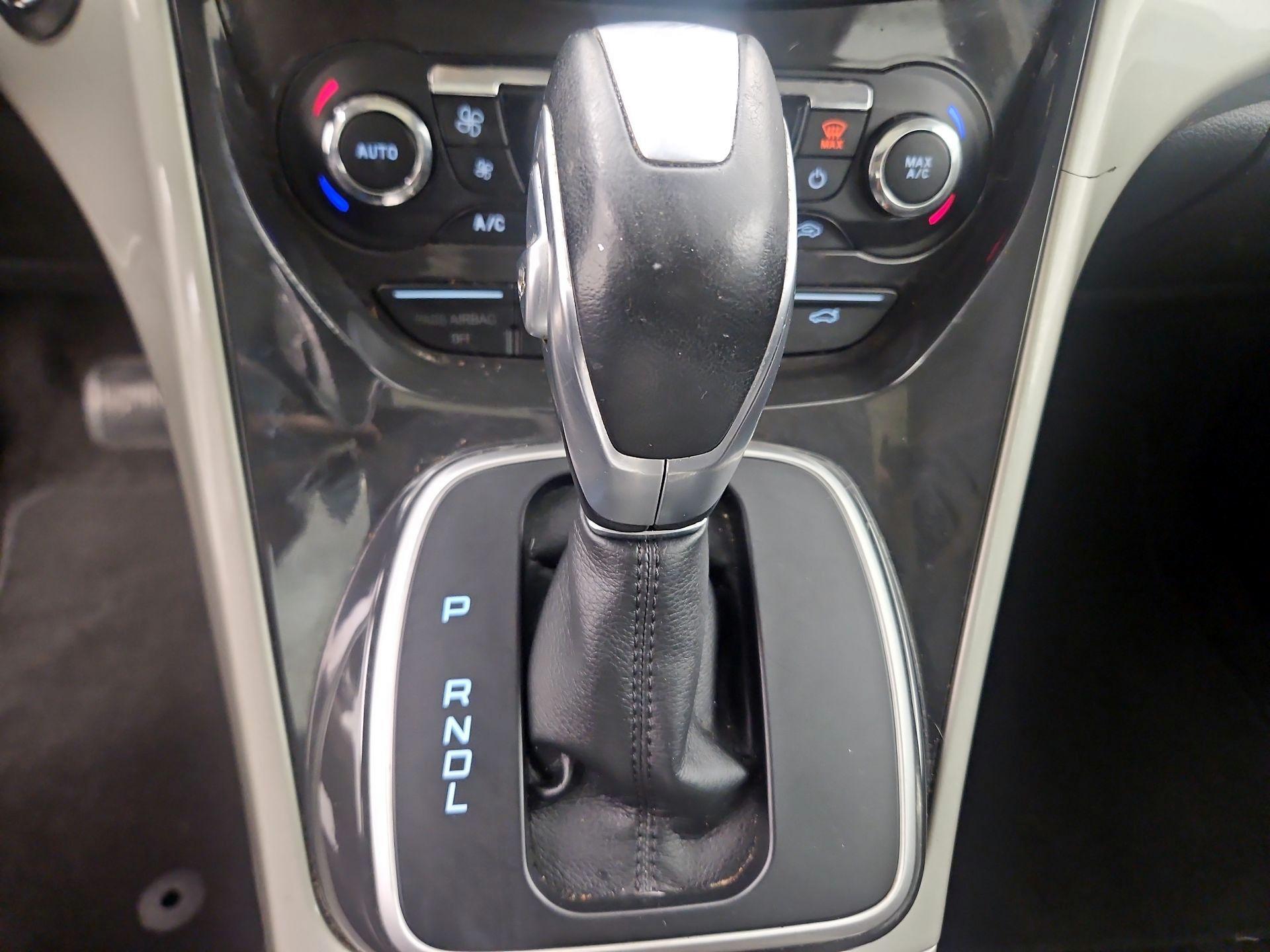 Thumbnail: 2015 Ford C-Max - 17