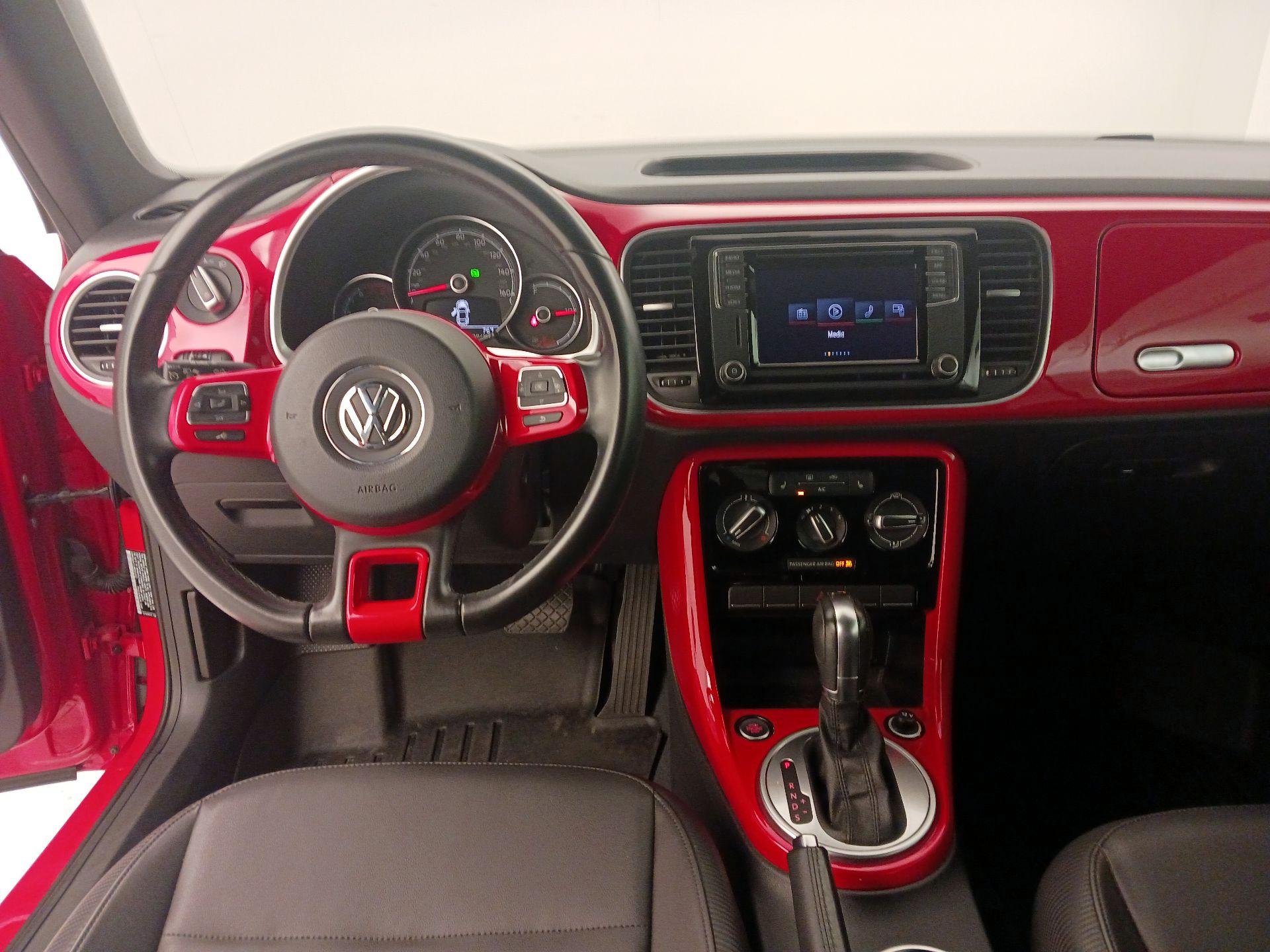 Thumbnail: 2018 Volkswagen Beetle - 10