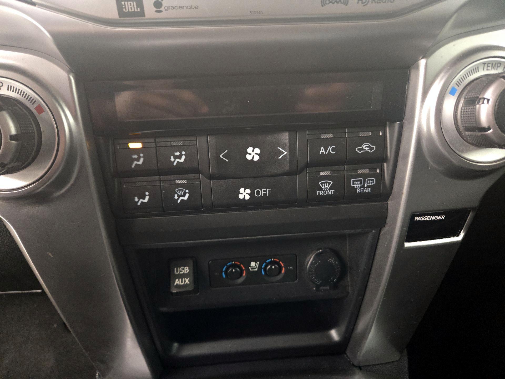Thumbnail: 2016 Toyota 4Runner - 17