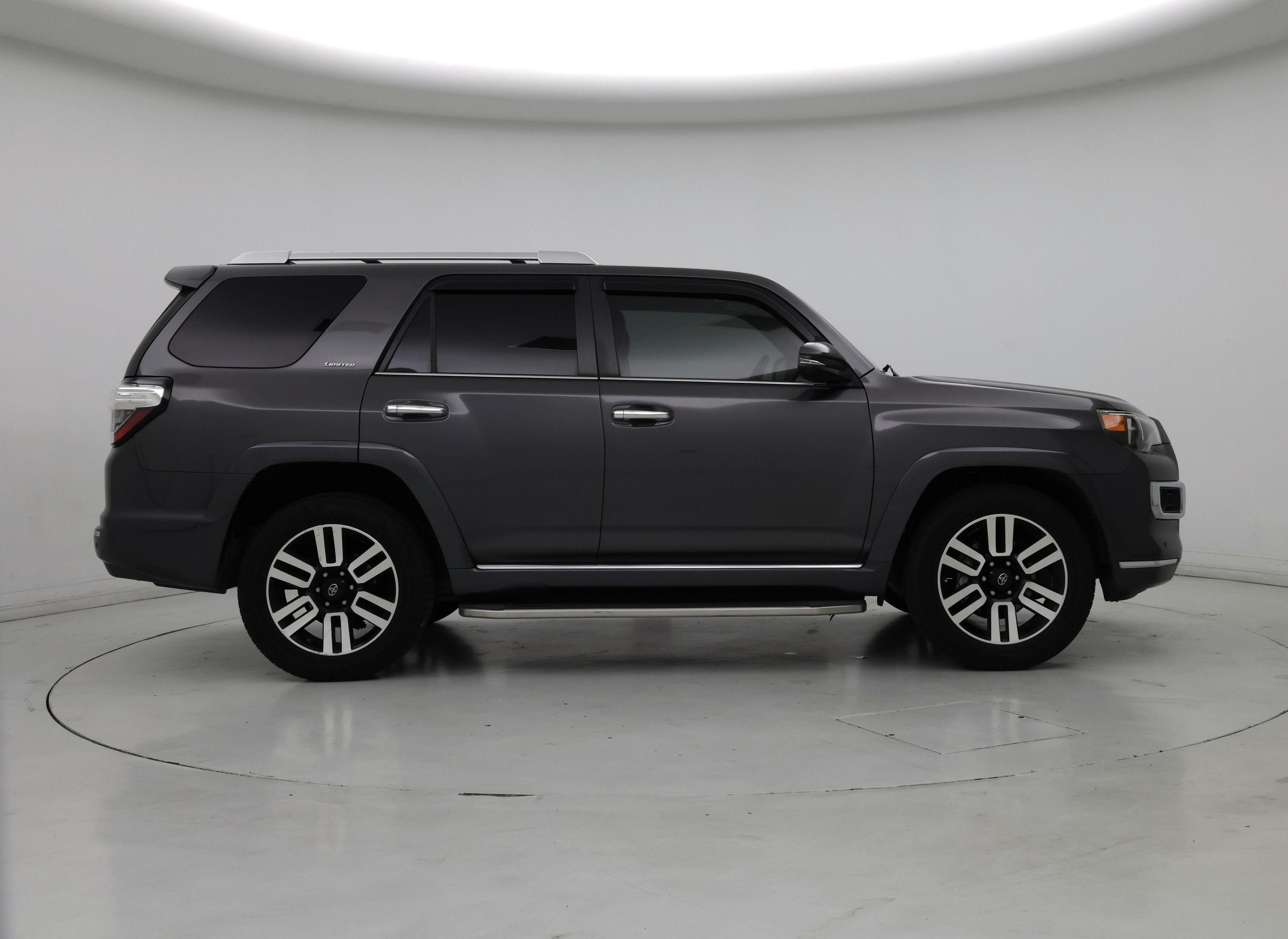 Thumbnail: 2016 Toyota 4Runner - 7