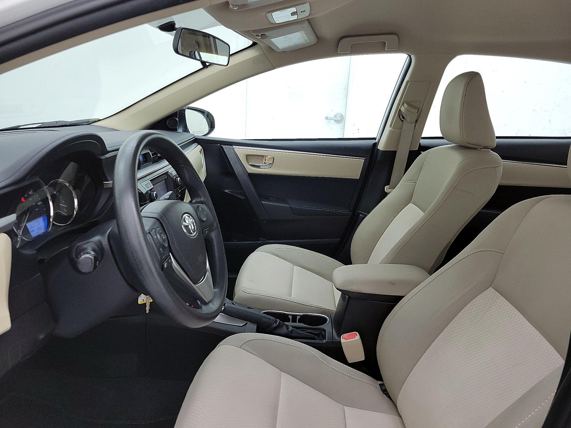 Thumbnail: 2015 Toyota Corolla - 11