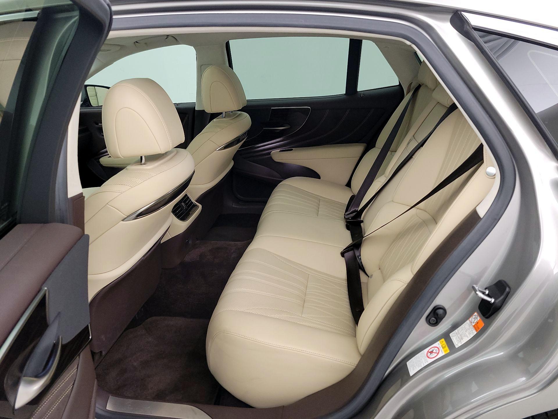 Thumbnail: 2018 Lexus LS - 20