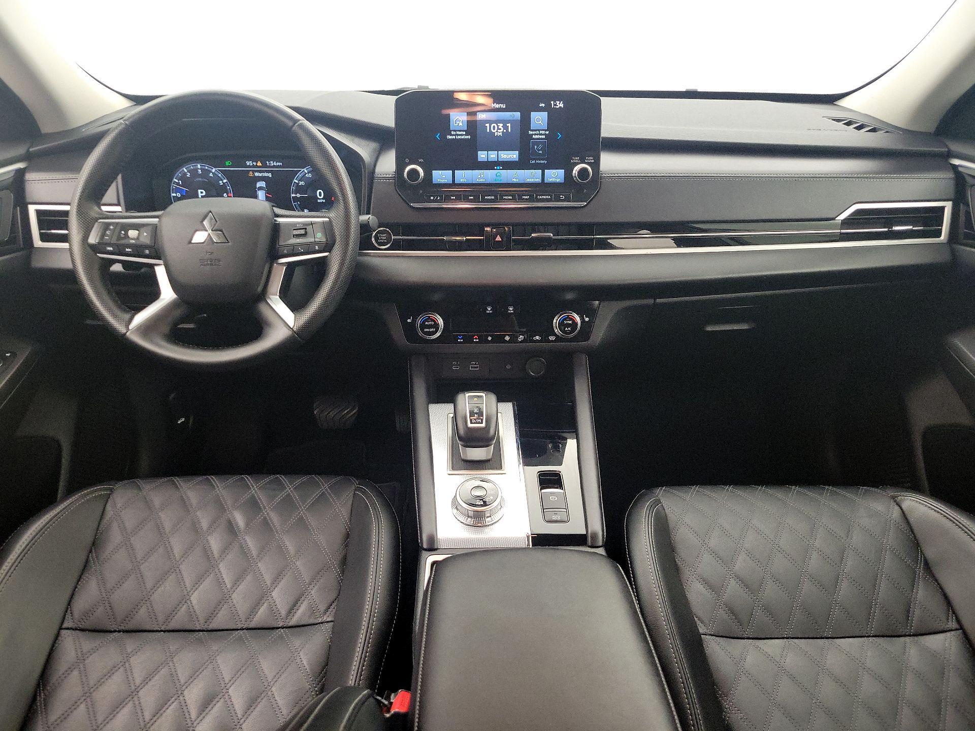 Thumbnail: 2024 Mitsubishi Outlander - 9