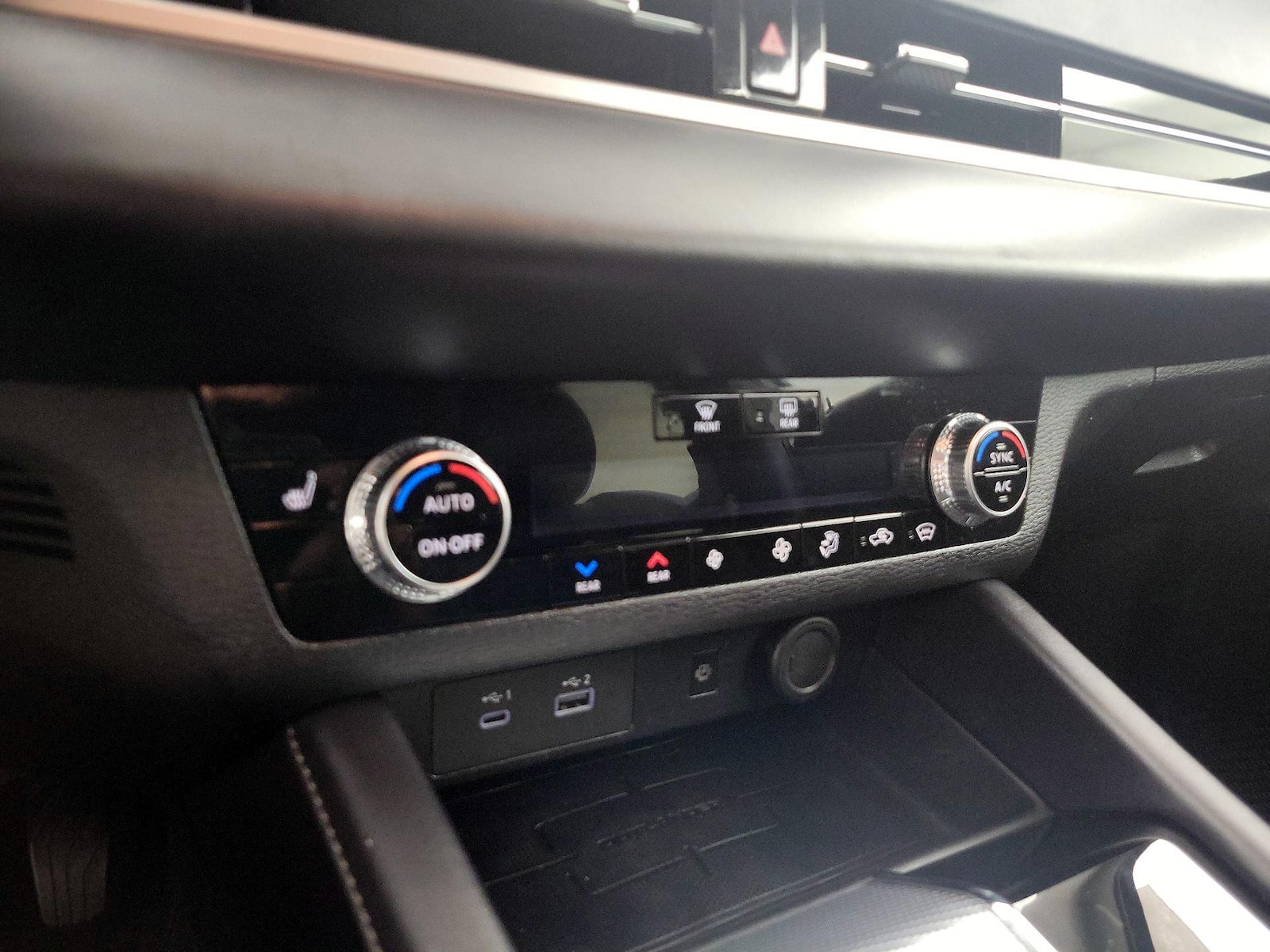 2024 Mitsubishi Outlander SEL - Photo 17