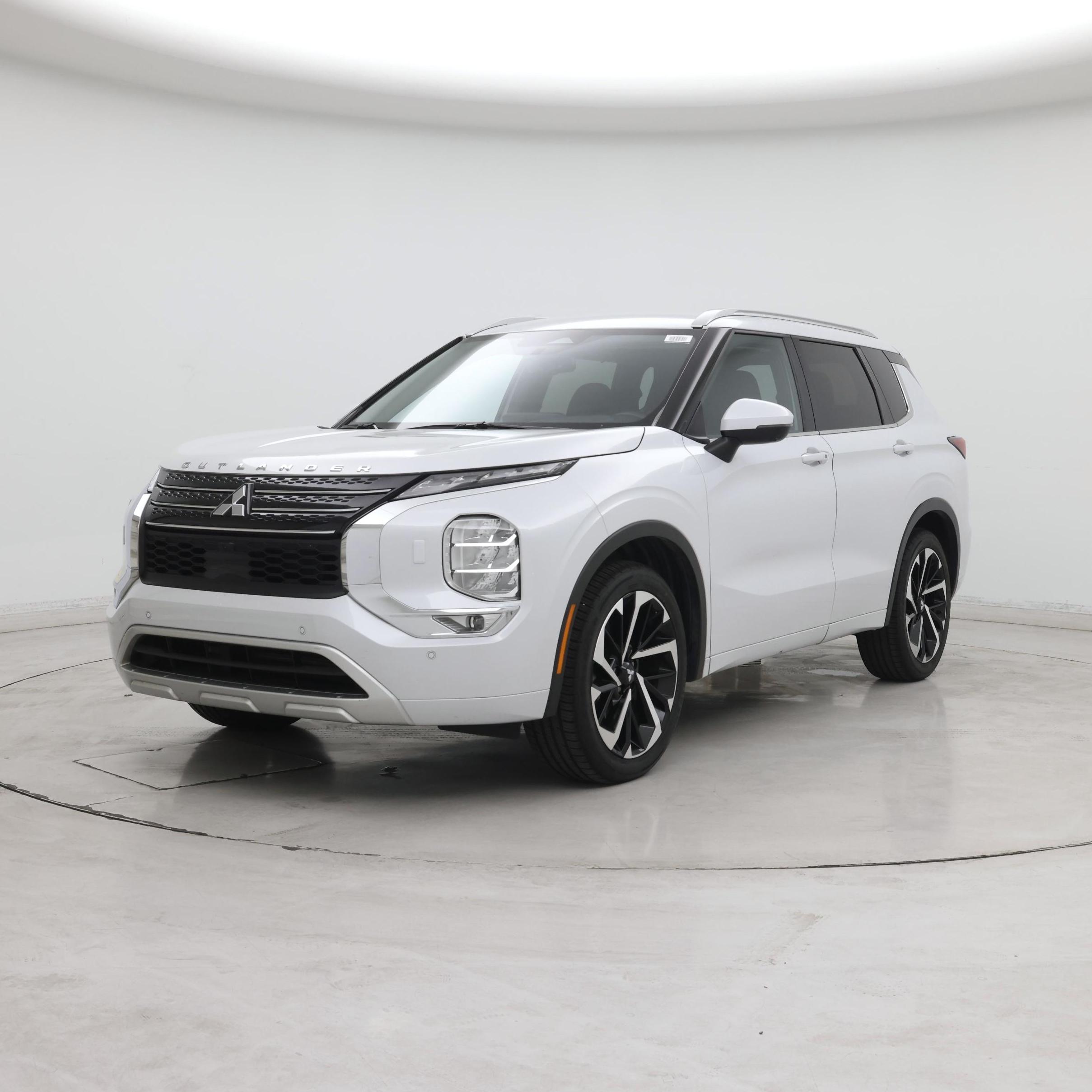 Thumbnail: 2024 Mitsubishi Outlander - 4