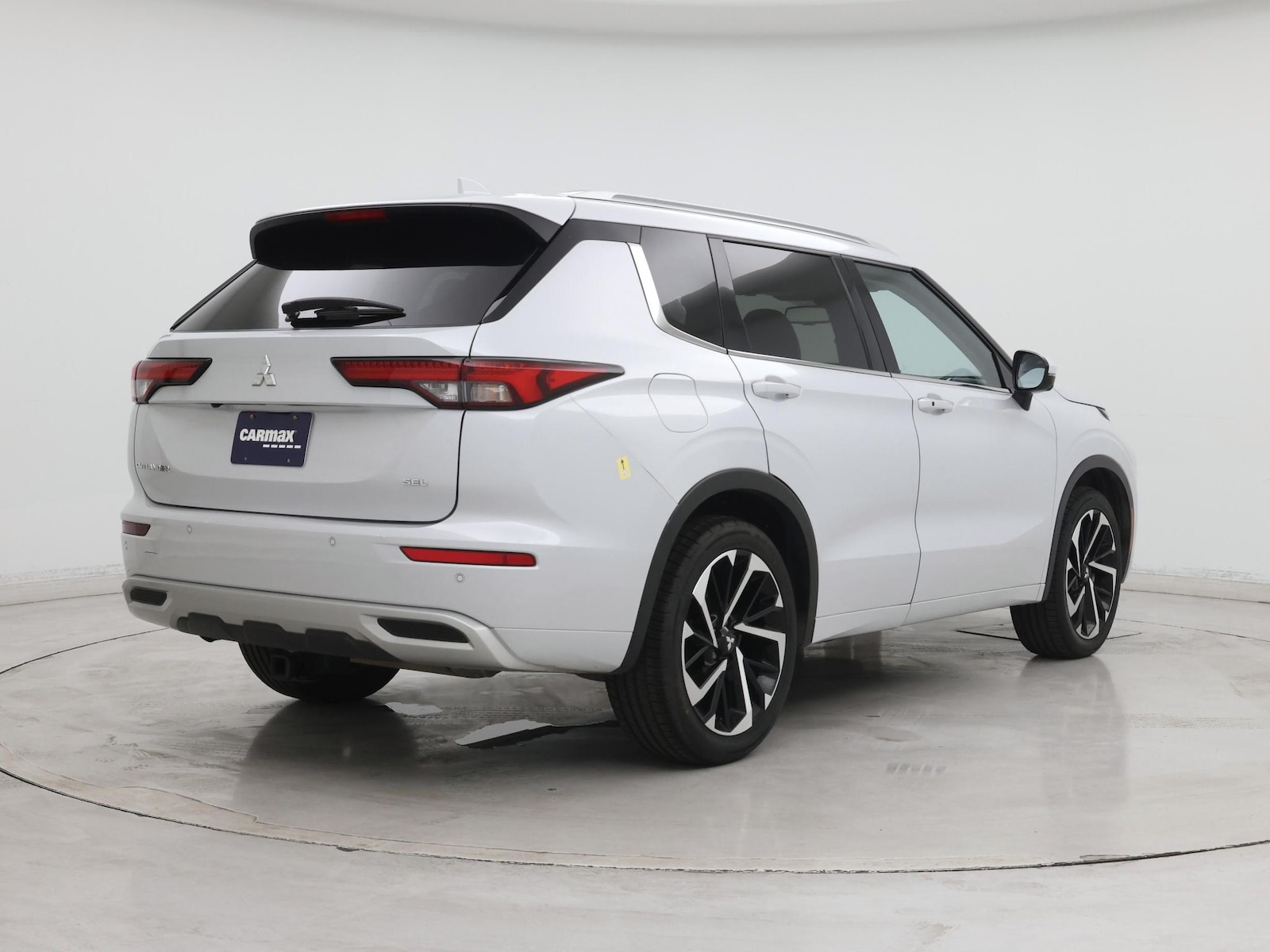 2024 Mitsubishi Outlander SEL - Photo 9
