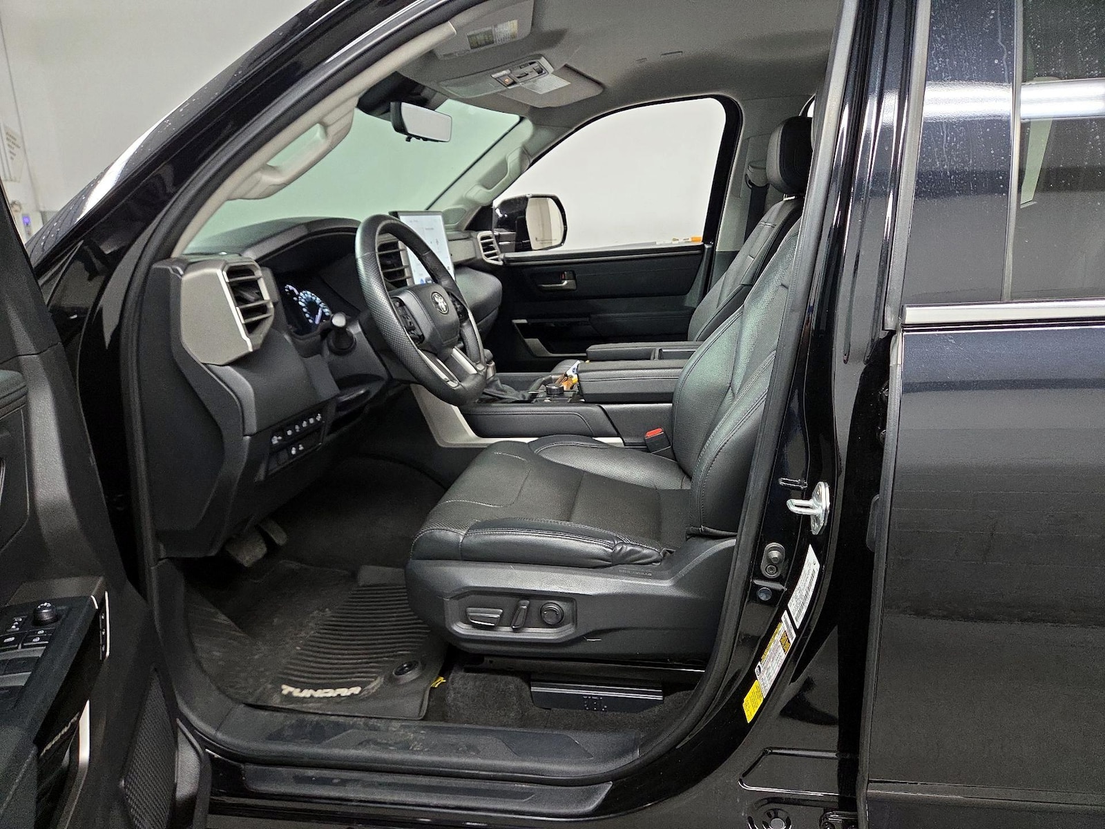 2023 Toyota Tundra Limited - Photo 12