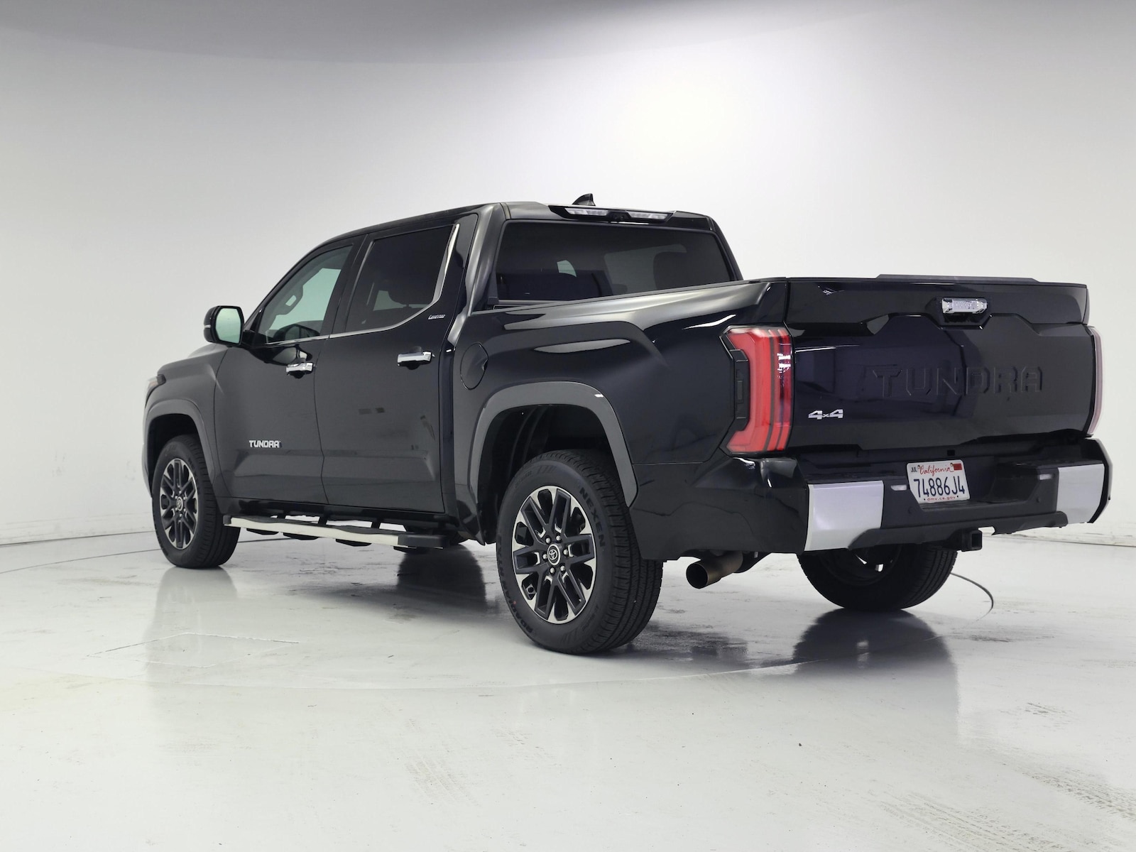 2023 Toyota Tundra Limited - Photo 3