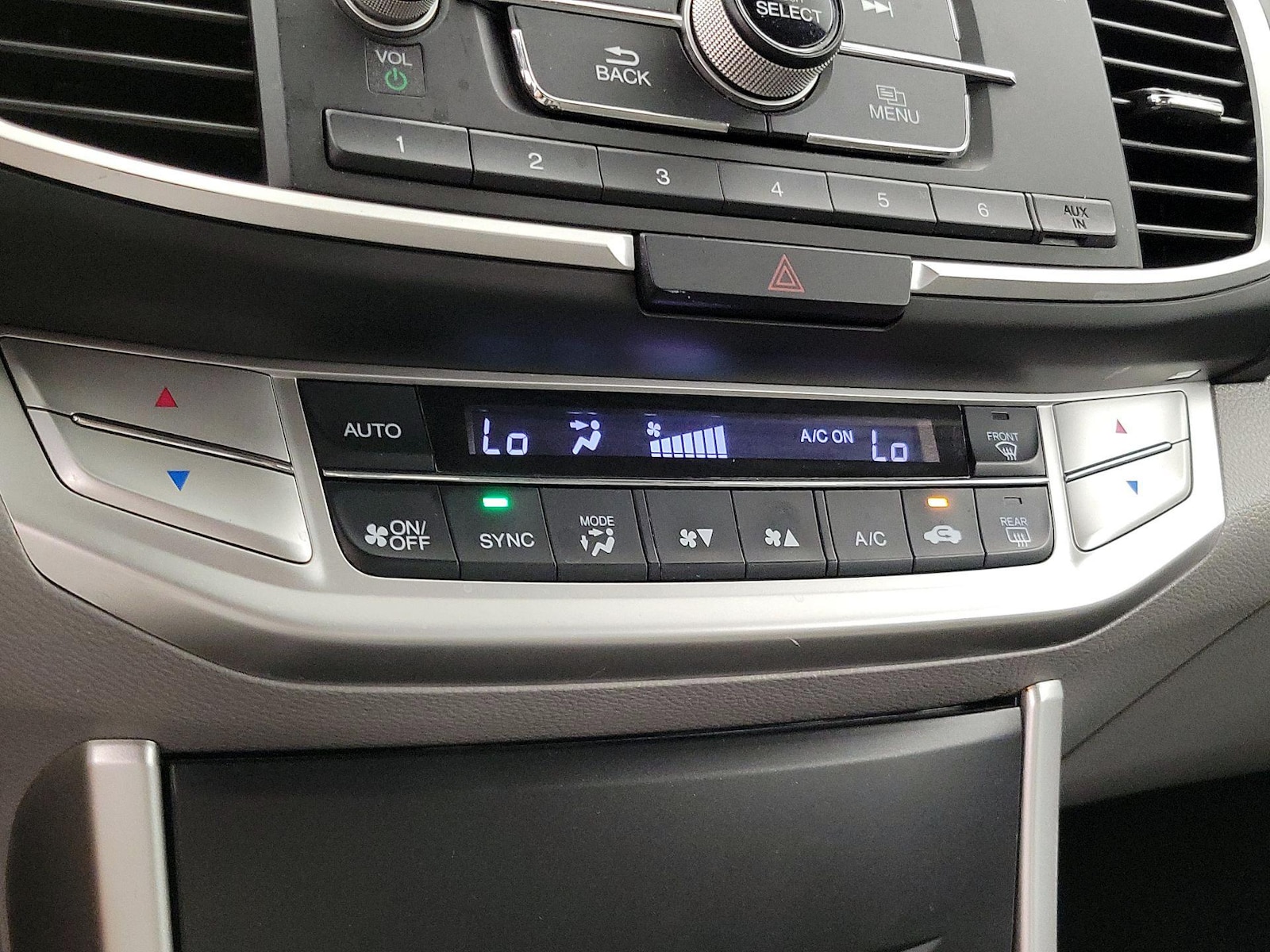 2014 Honda Accord LX - Photo 17