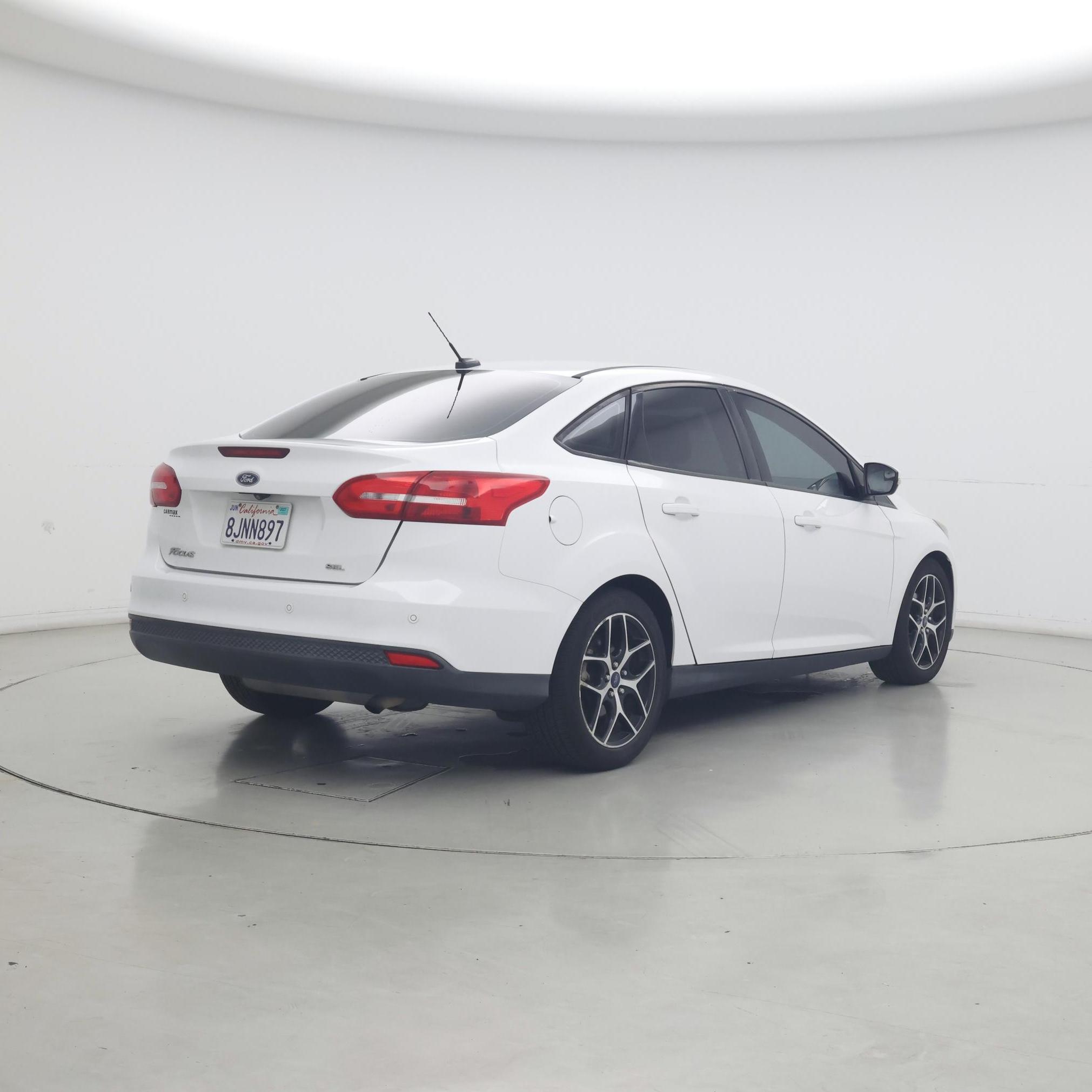Thumbnail: 2017 Ford Focus - 8