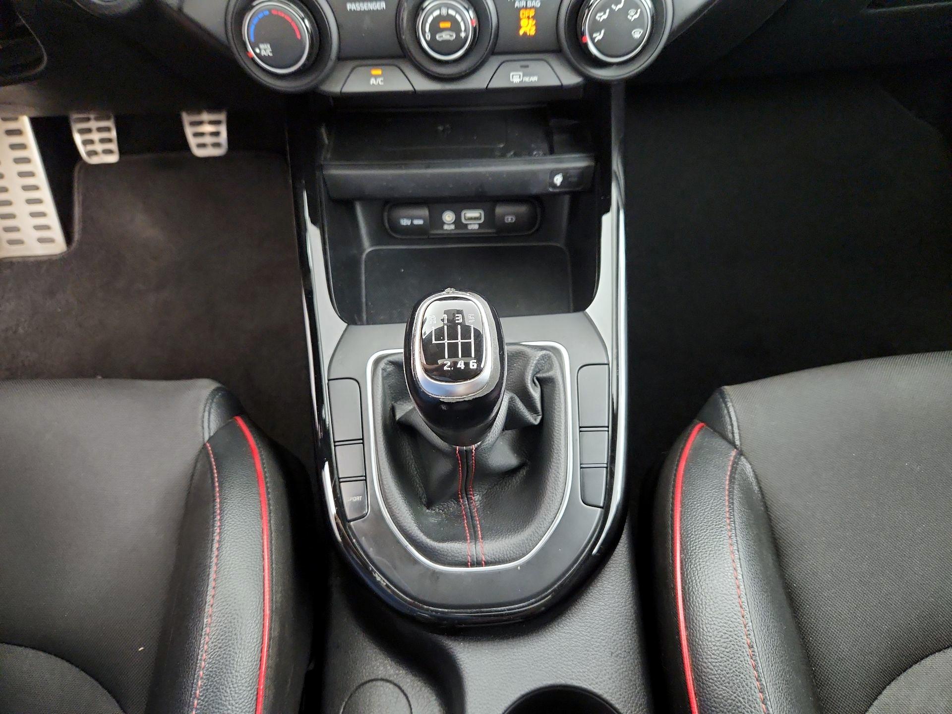 Thumbnail: 2021 Kia Forte - 17