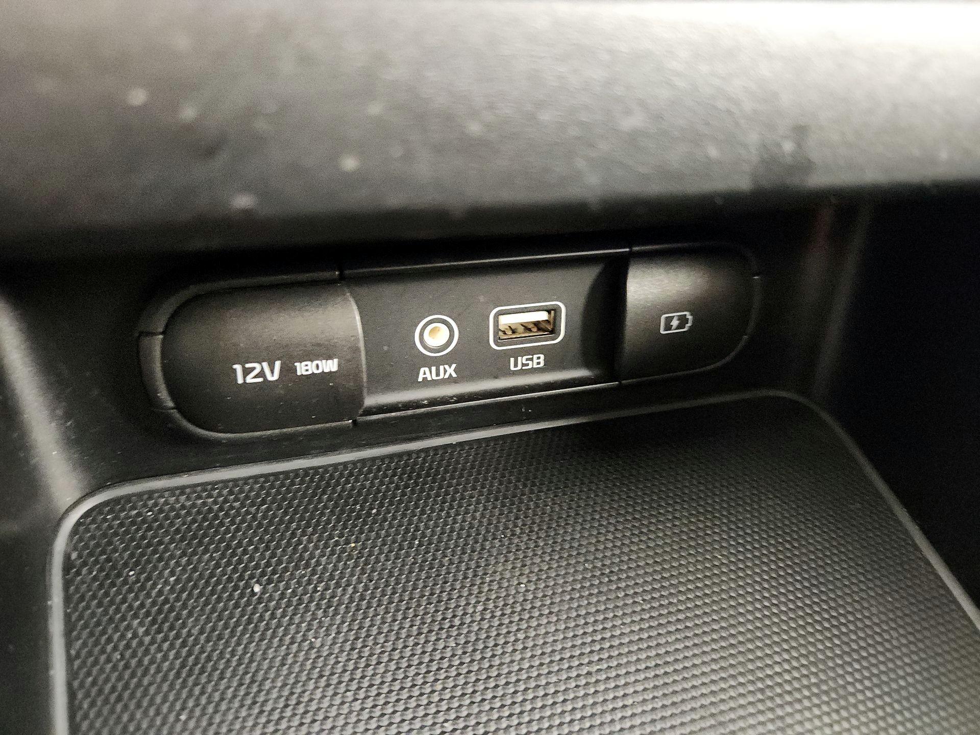 Thumbnail: 2021 Kia Forte - 18