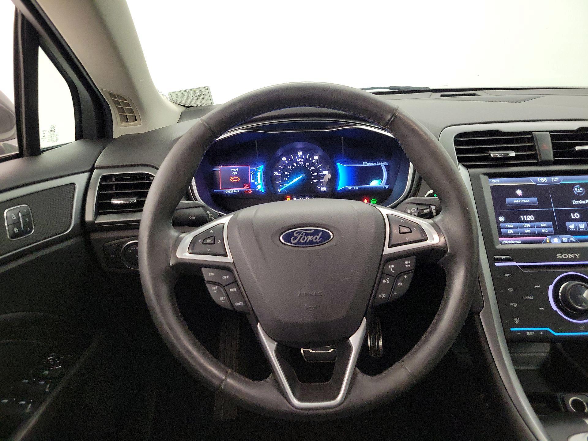 Thumbnail: 2014 Ford Fusion - 10