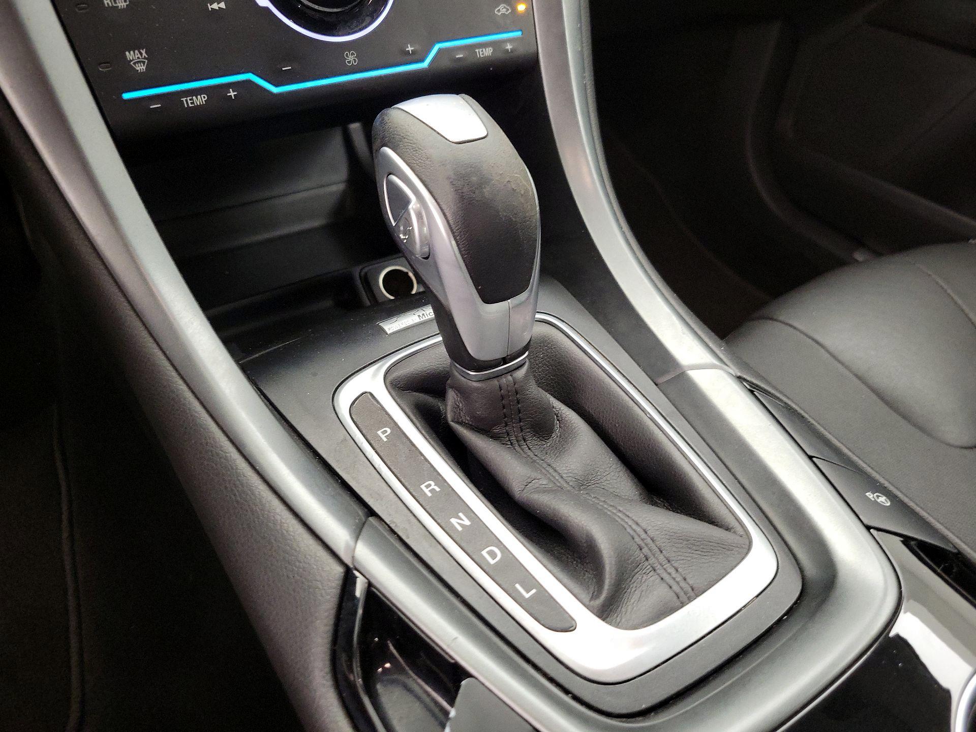 Thumbnail: 2014 Ford Fusion - 17