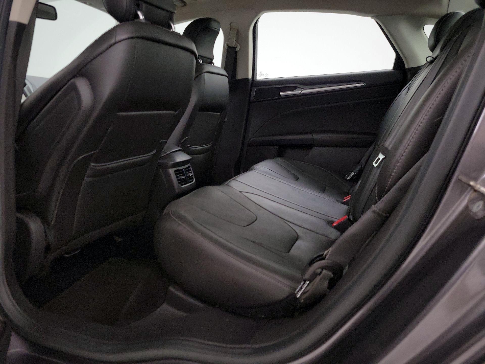 Thumbnail: 2014 Ford Fusion - 19