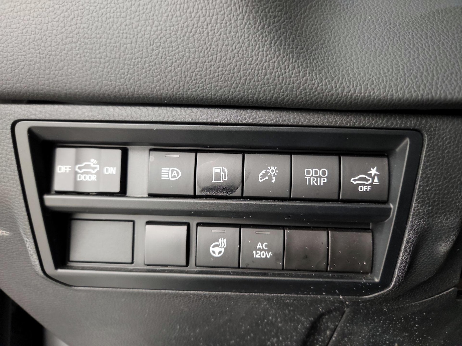 2023 Toyota Tundra Limited - Photo 14