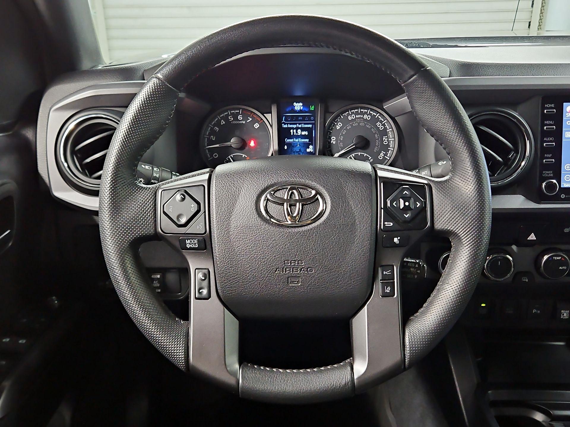 Thumbnail: 2021 Toyota Tacoma - 10