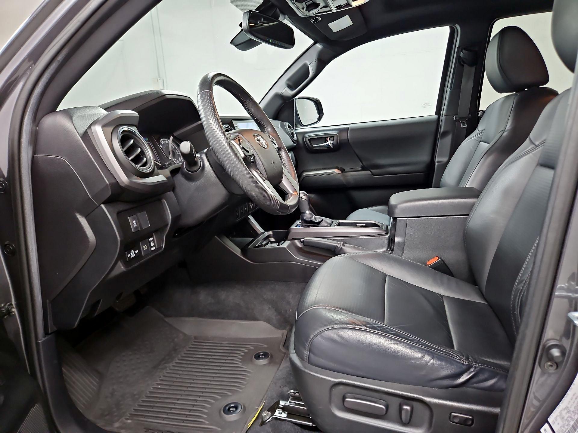 Thumbnail: 2021 Toyota Tacoma - 11