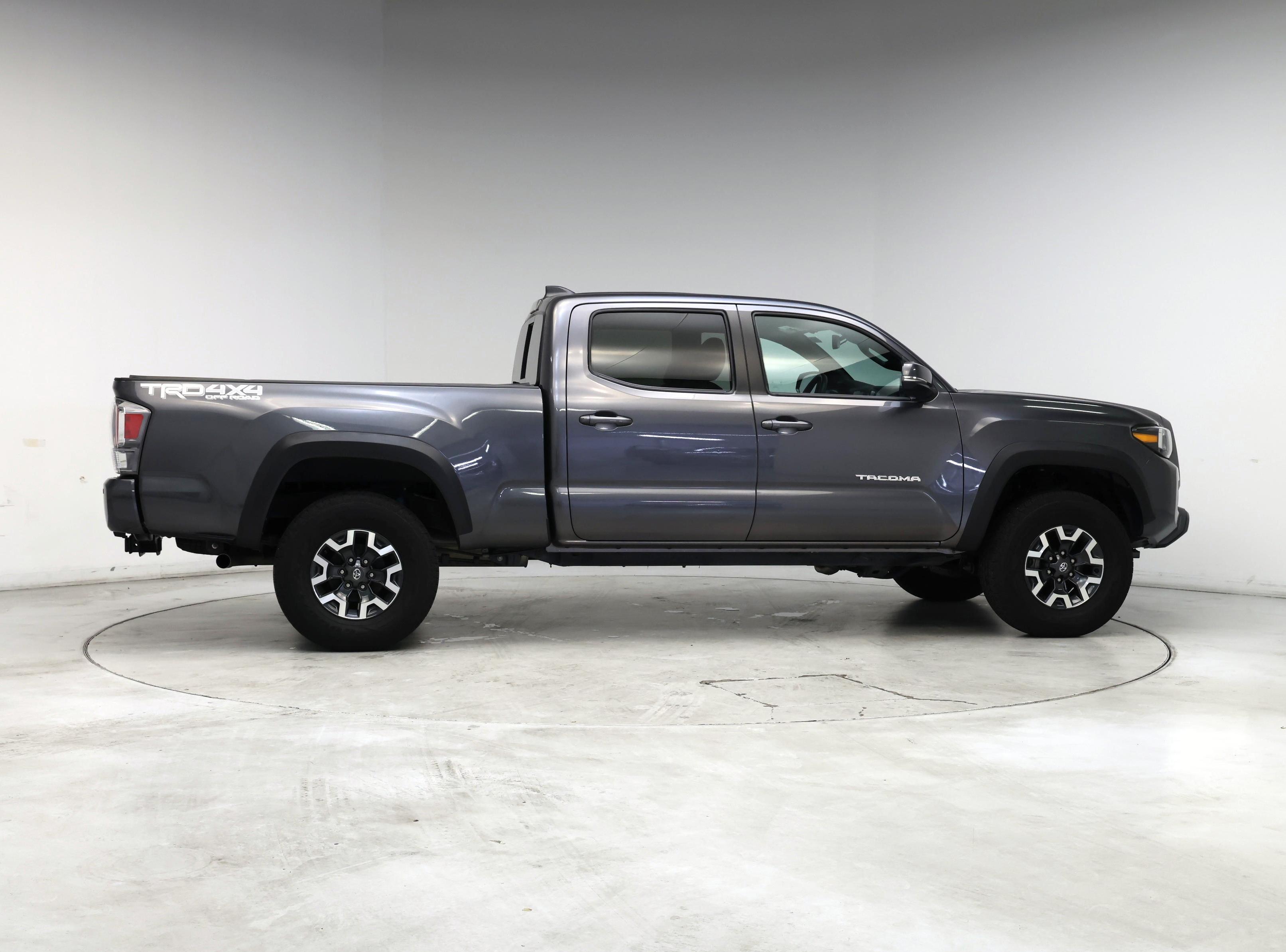 Thumbnail: 2021 Toyota Tacoma - 7