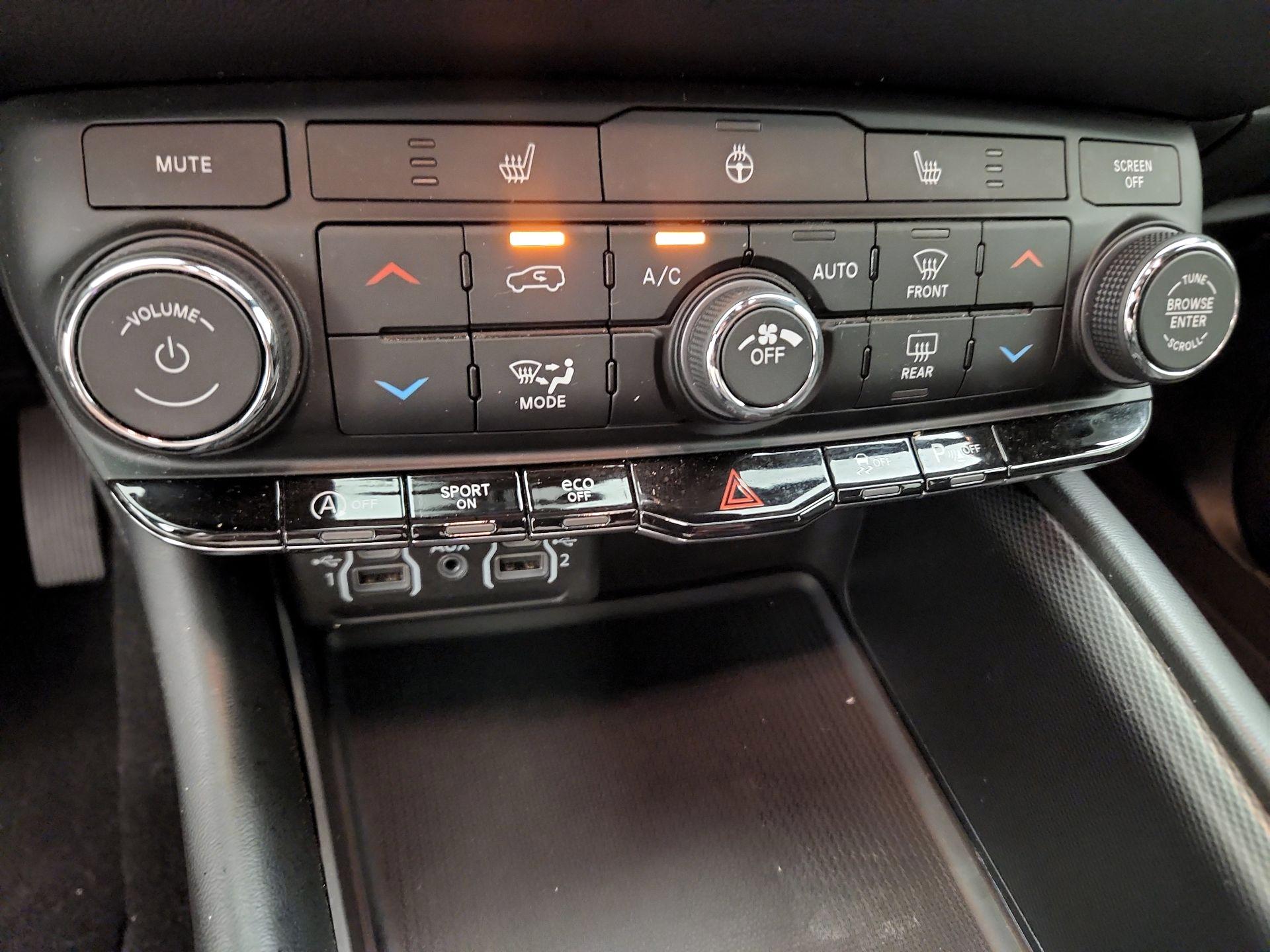 Thumbnail: 2021 Dodge Durango - 17