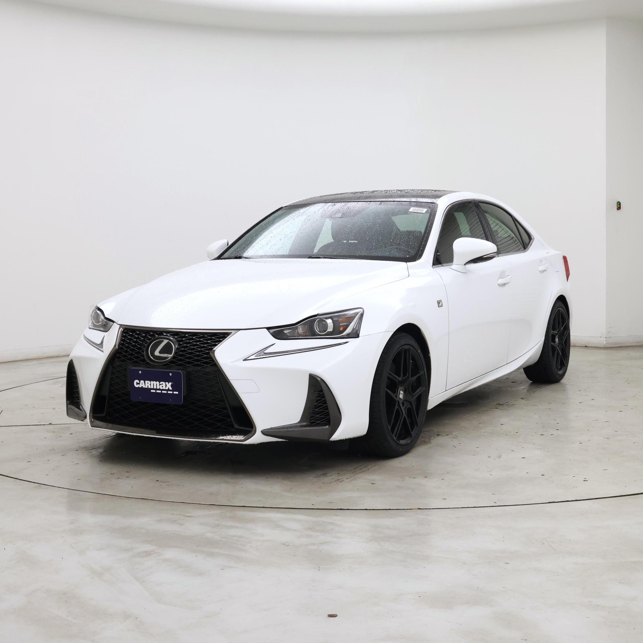 Thumbnail: 2017 Lexus IS - 4