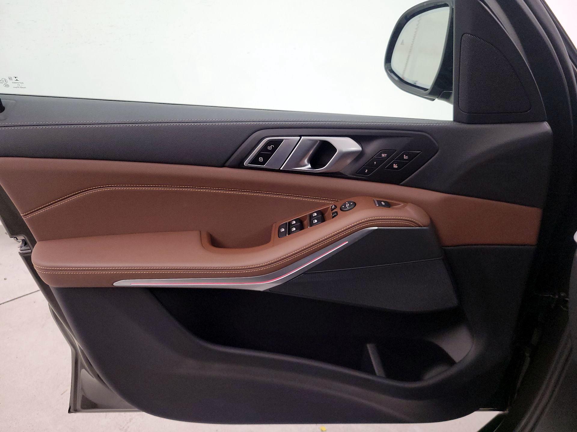 Thumbnail: 2021 BMW X5 - 12
