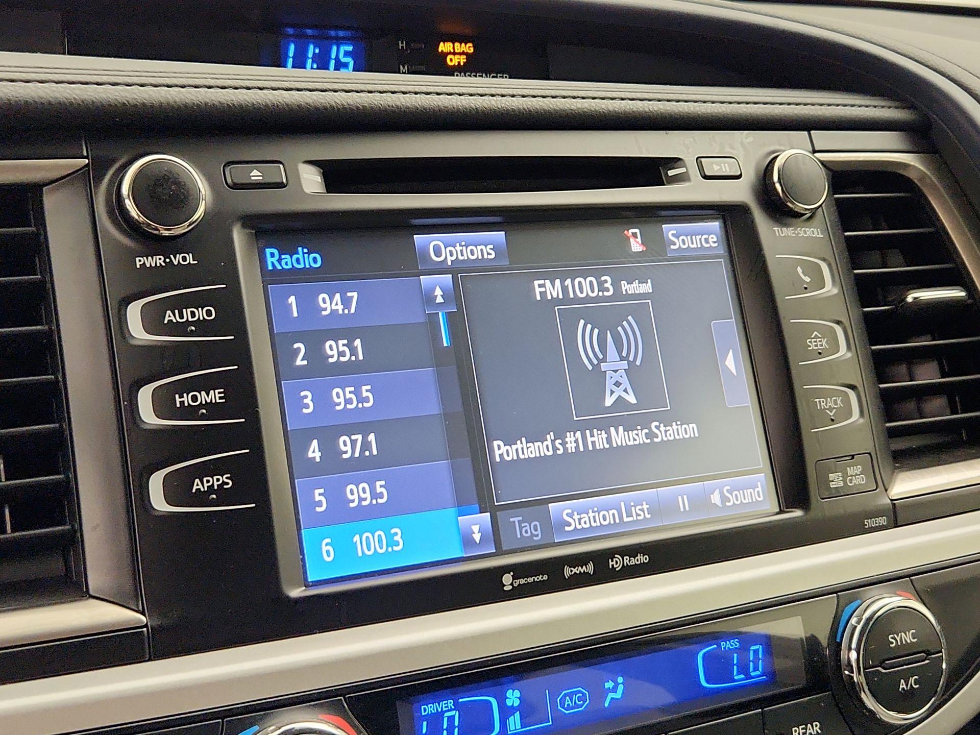 Thumbnail: 2019 Toyota Highlander - 16