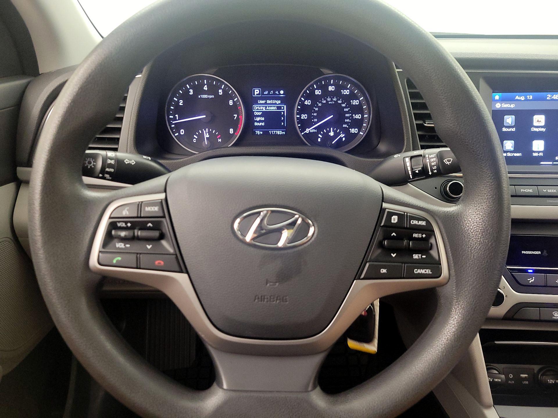 Thumbnail: 2018 Hyundai Elantra - 10