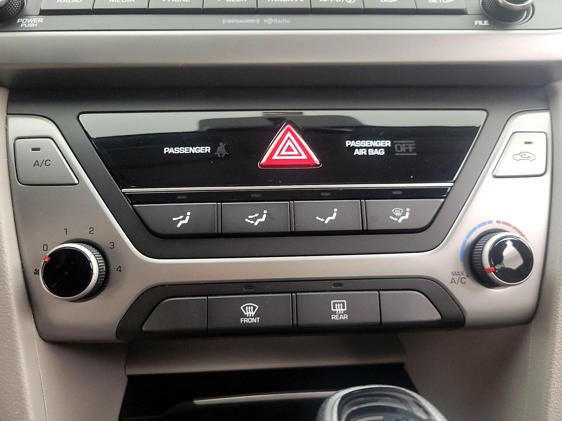 Thumbnail: 2018 Hyundai Elantra - 16