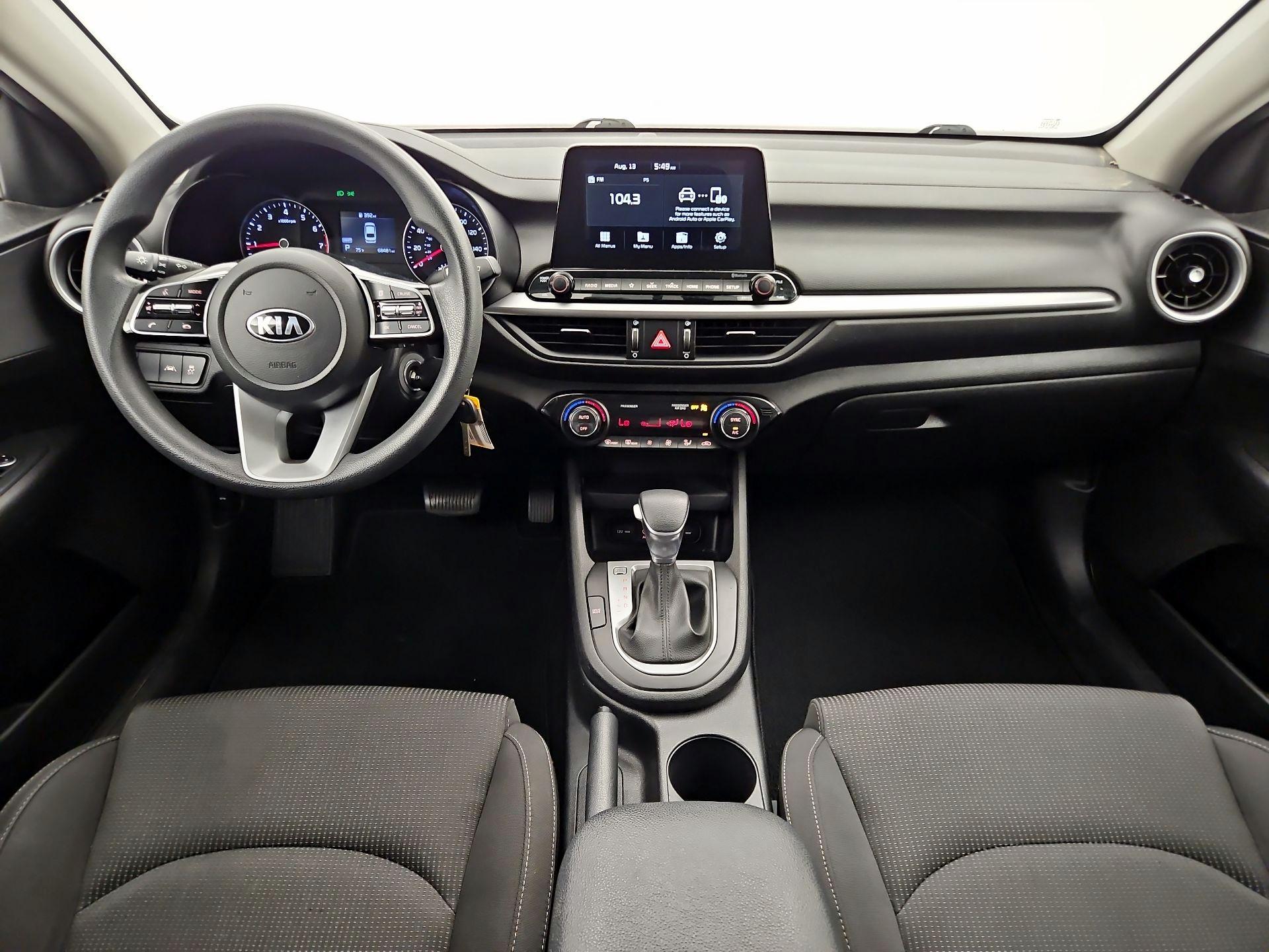 Thumbnail: 2019 Kia Forte - 9