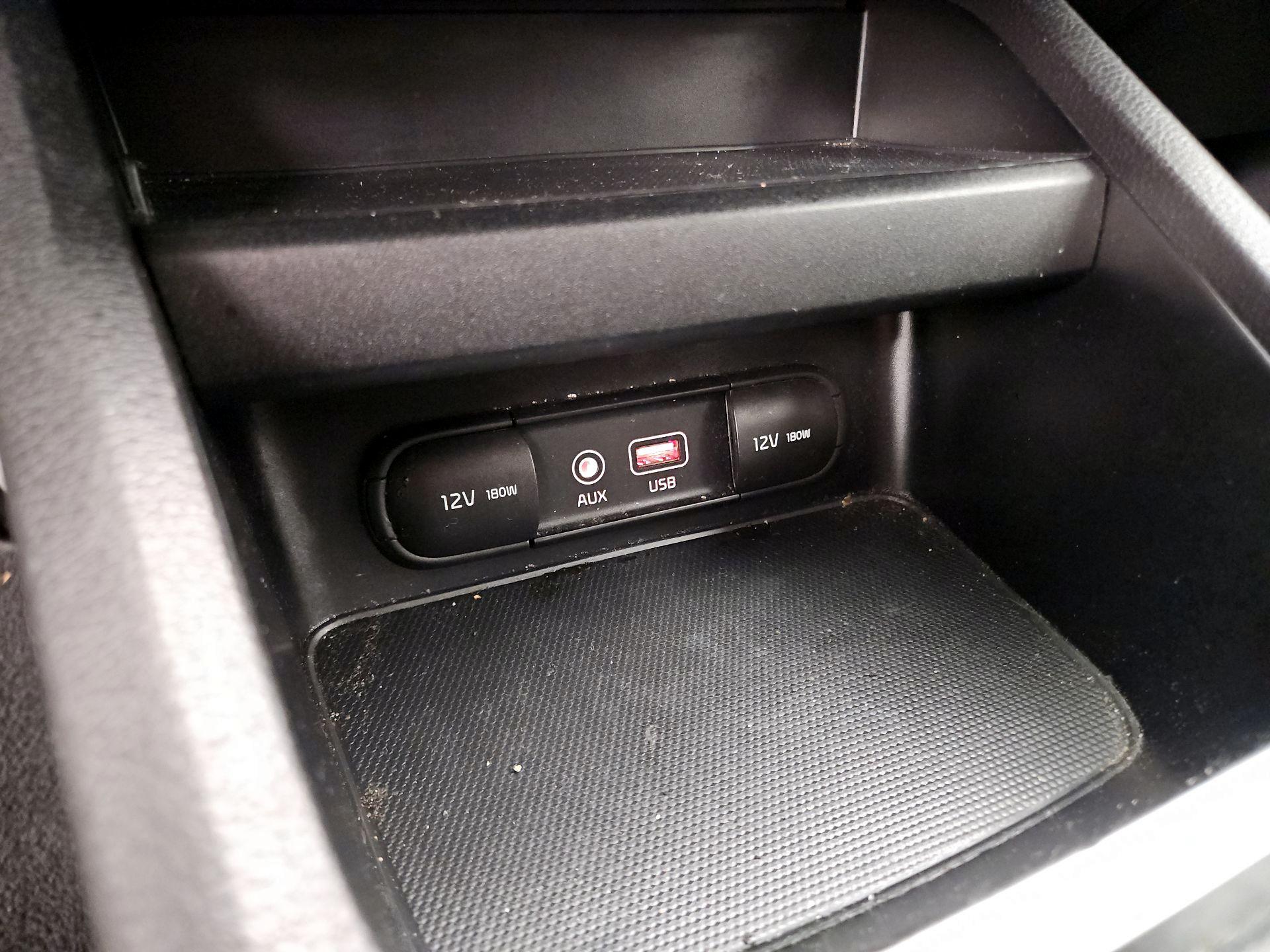 Thumbnail: 2019 Kia Forte - 18