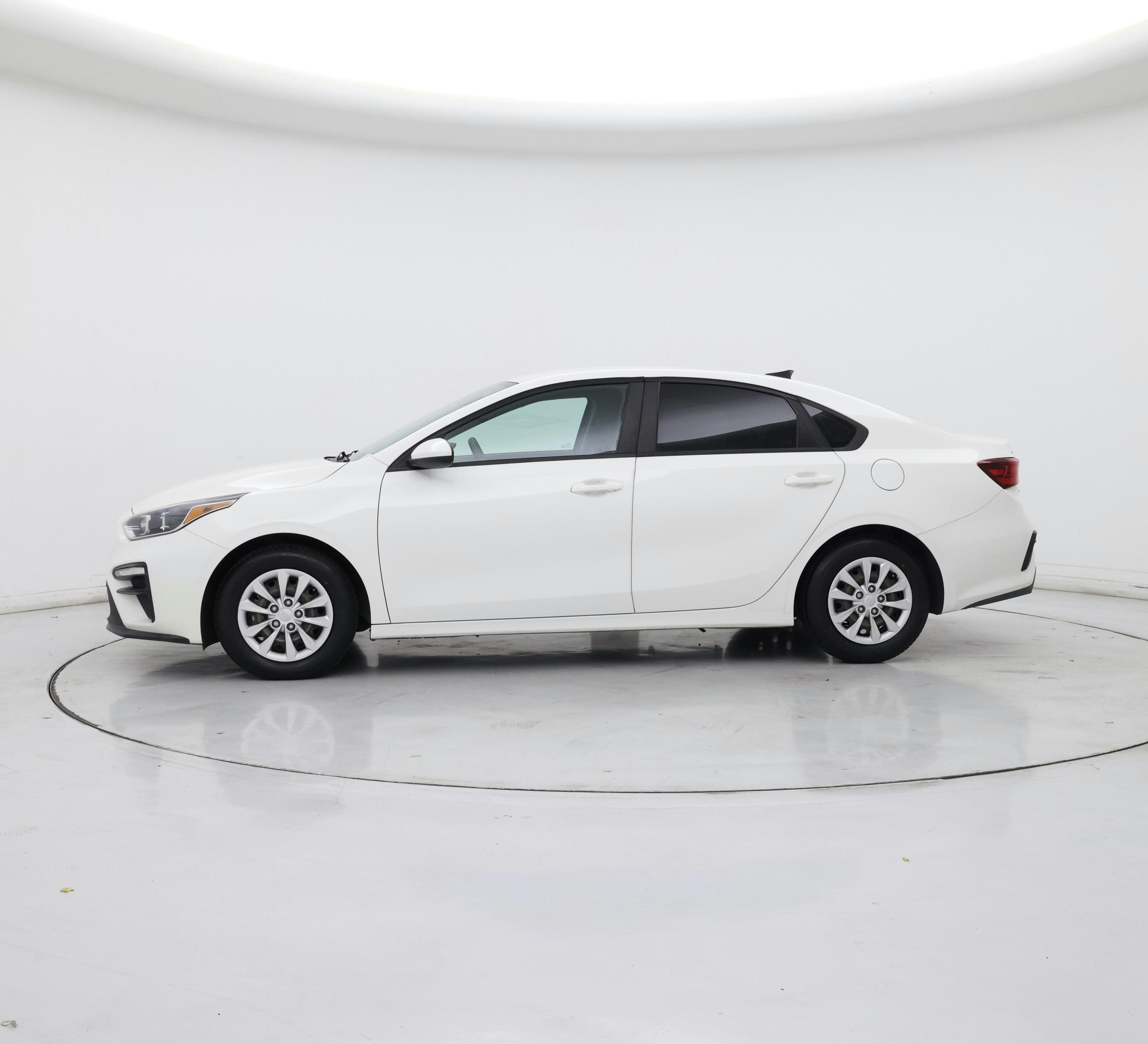 Thumbnail: 2019 Kia Forte - 3