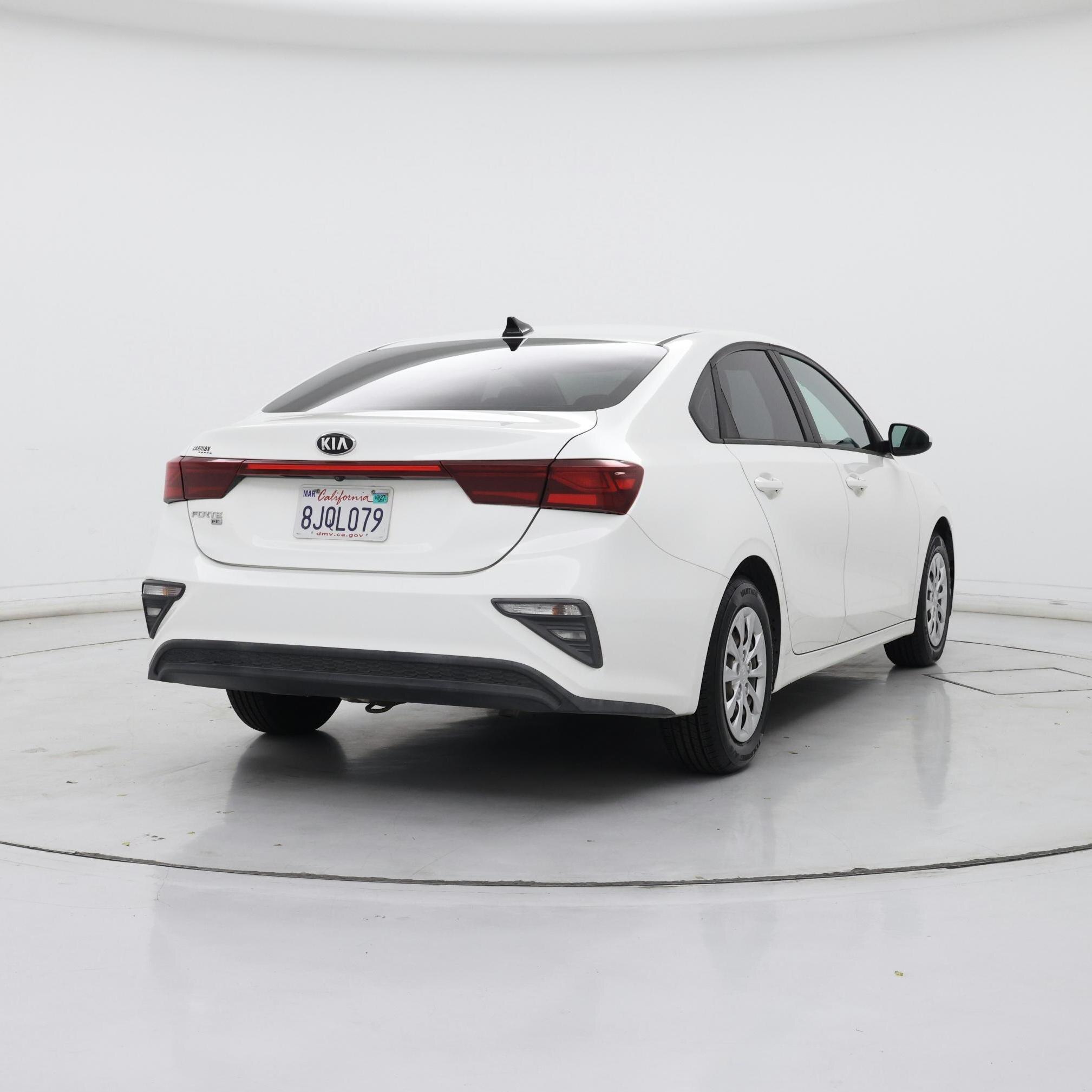 Thumbnail: 2019 Kia Forte - 8