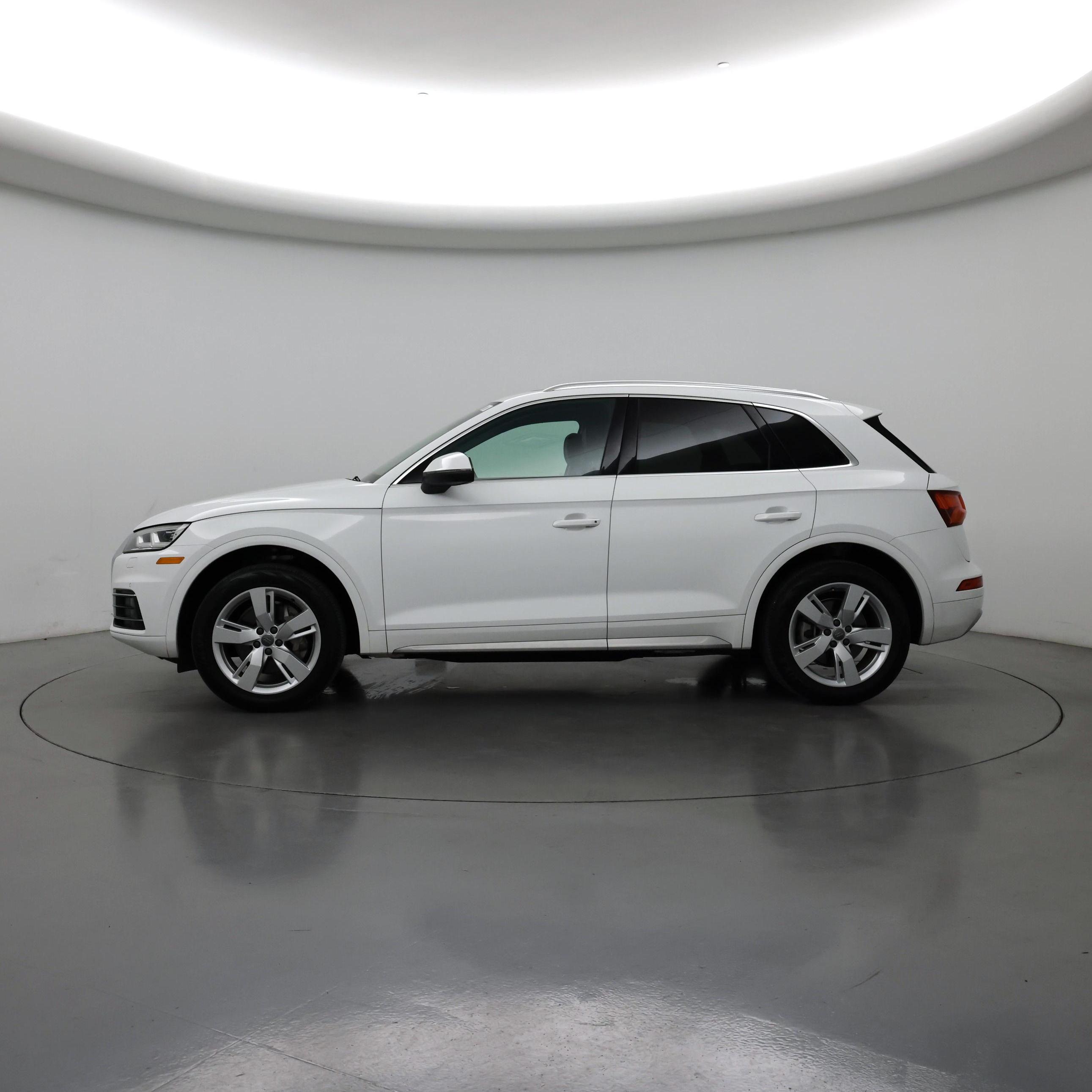 Thumbnail: 2019 Audi Q5 - 3