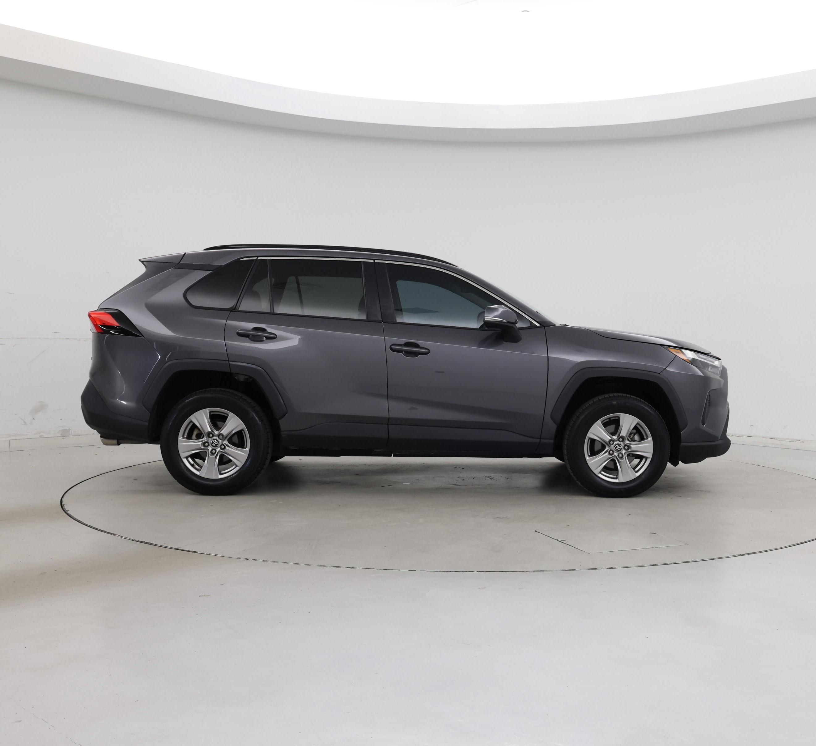 Thumbnail: 2022 Toyota RAV4 - 7