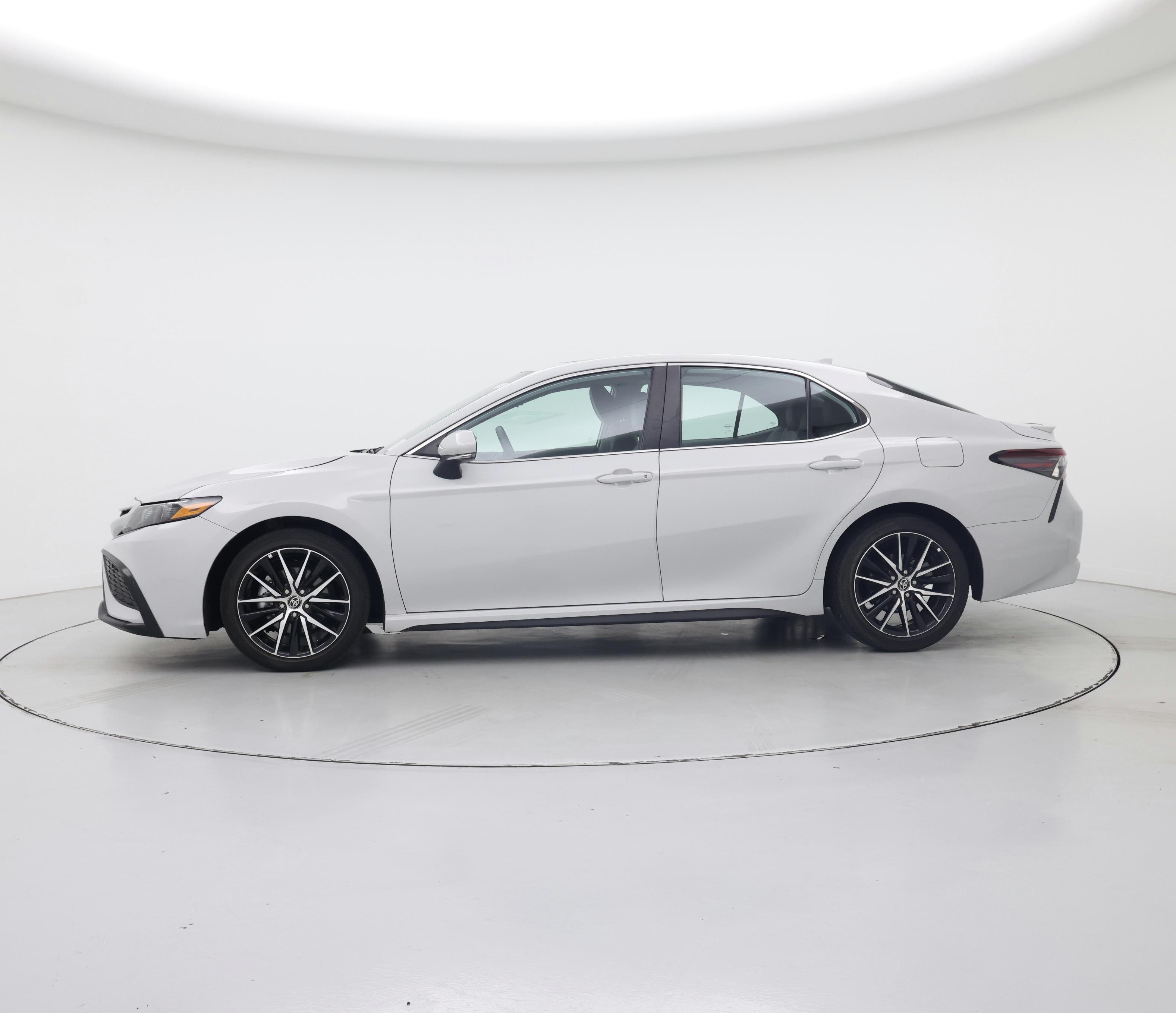 Thumbnail: 2024 Toyota Camry - 3