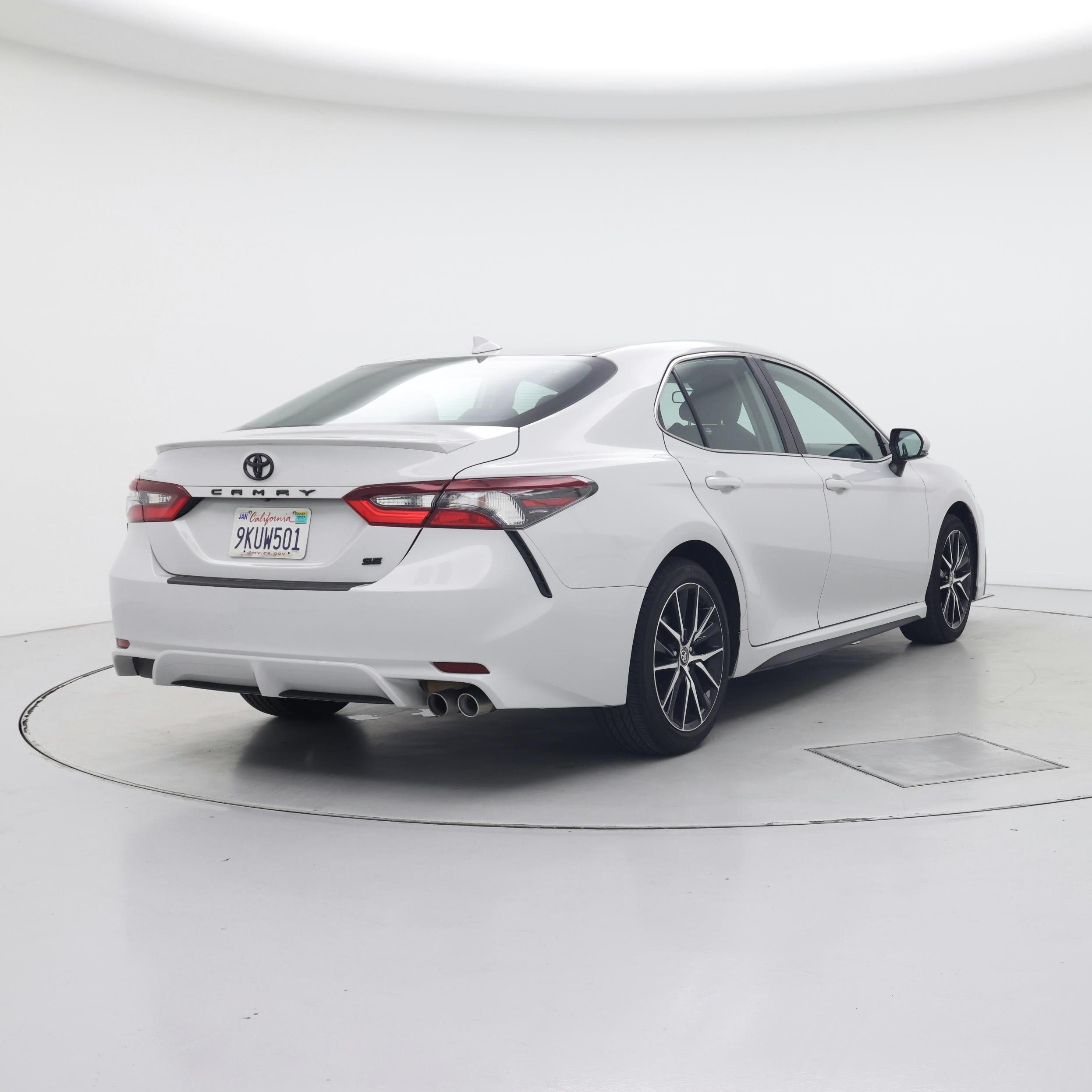 Thumbnail: 2024 Toyota Camry - 8