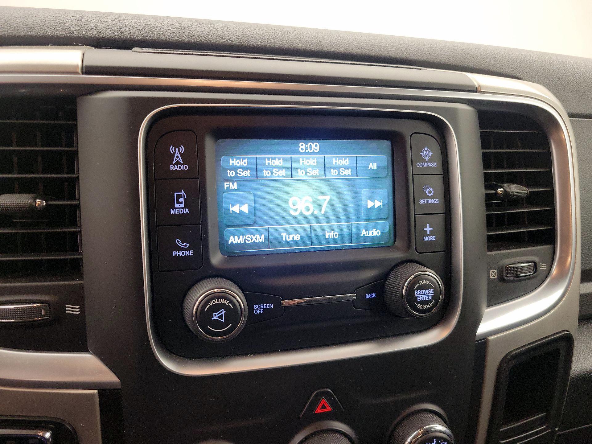 Thumbnail: 2020 RAM 1500 Classic - 15
