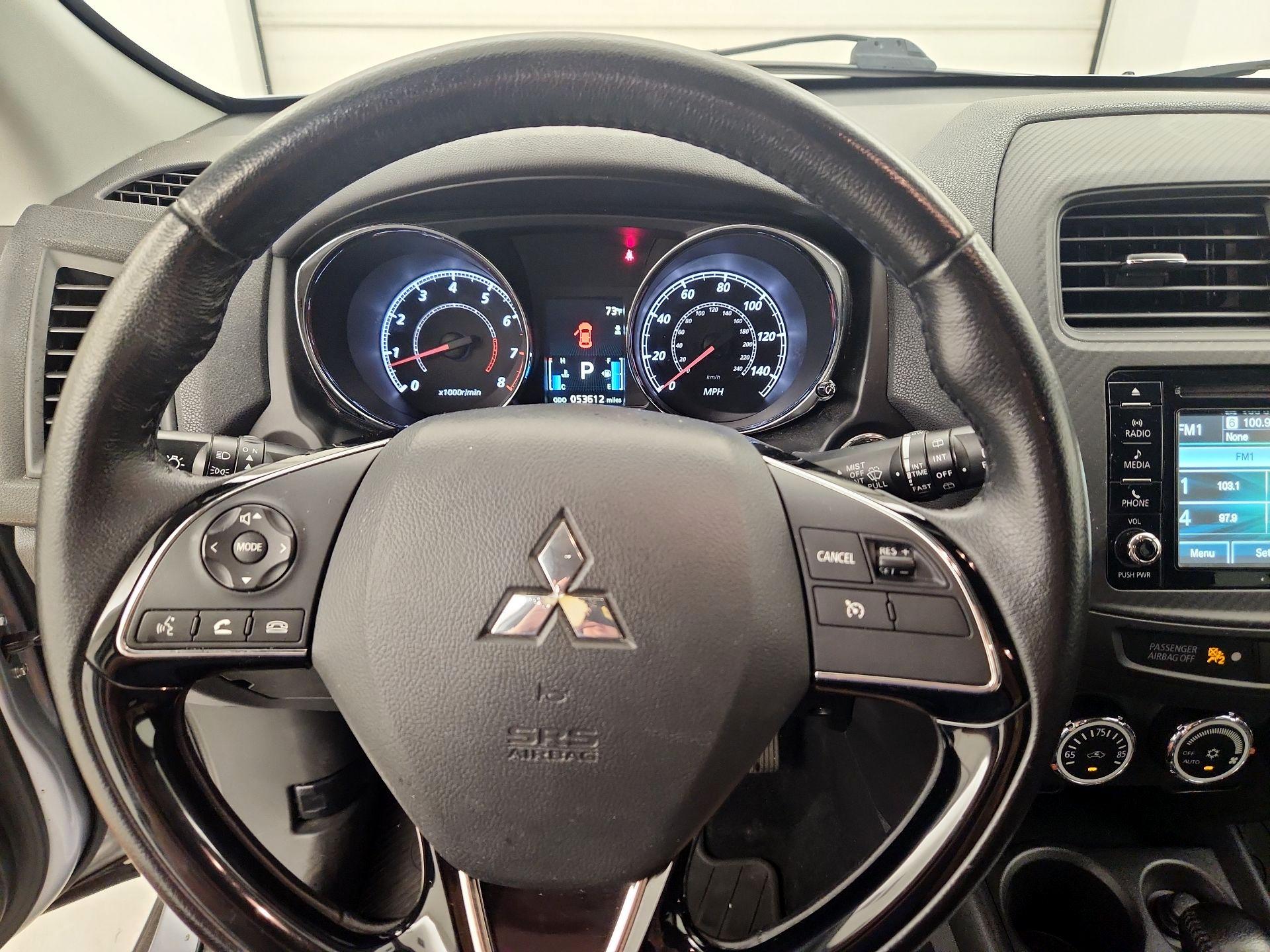 Thumbnail: 2016 Mitsubishi Outlander Sport - 10