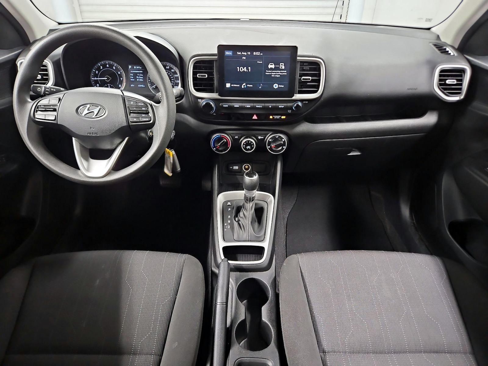Apple CarPlay® & Android Auto™