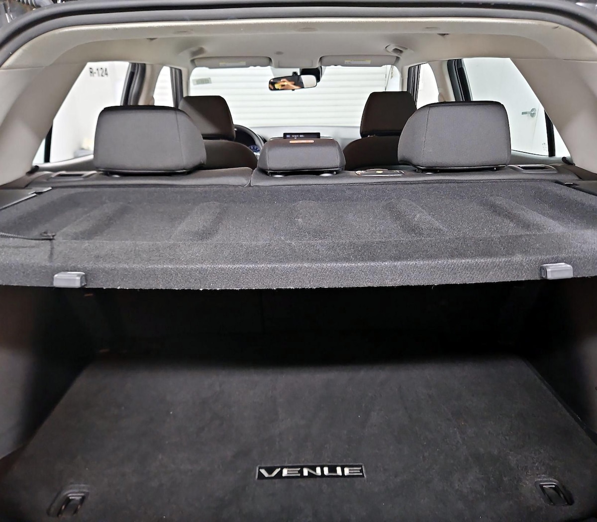 Trunk/Cargo (Seats Up)