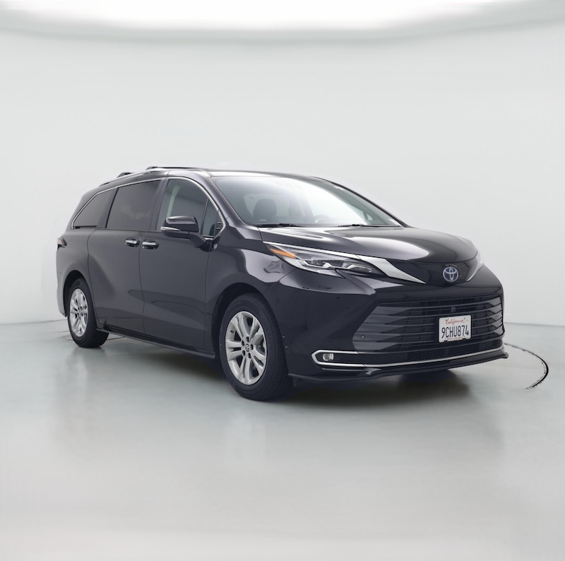 2023 Toyota Sienna Hybrid Platinum