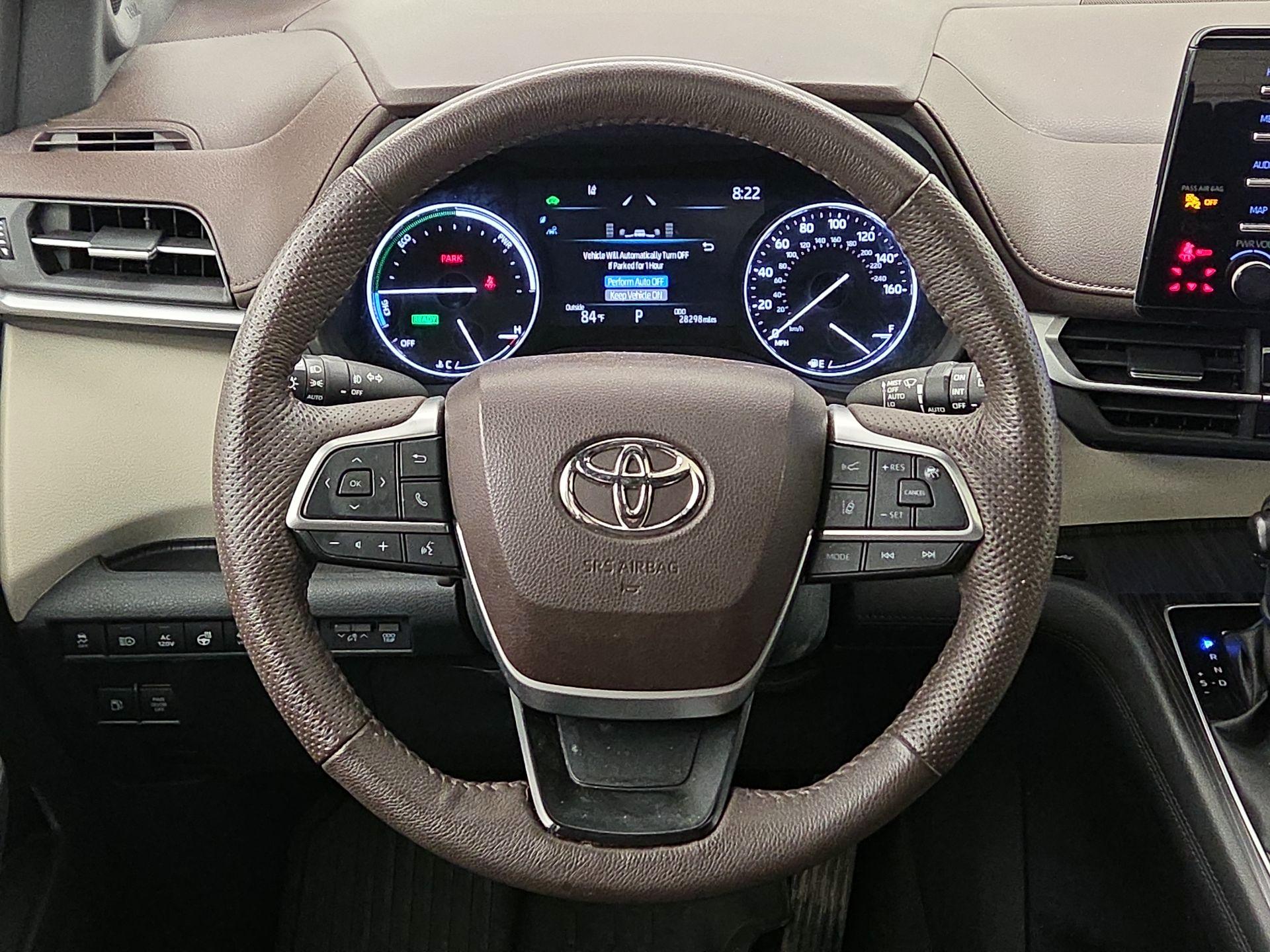 Thumbnail: 2023 Toyota Sienna - 10