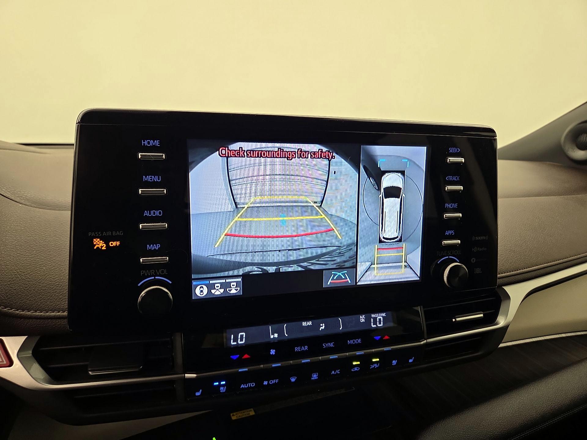 Thumbnail: 2023 Toyota Sienna - 15