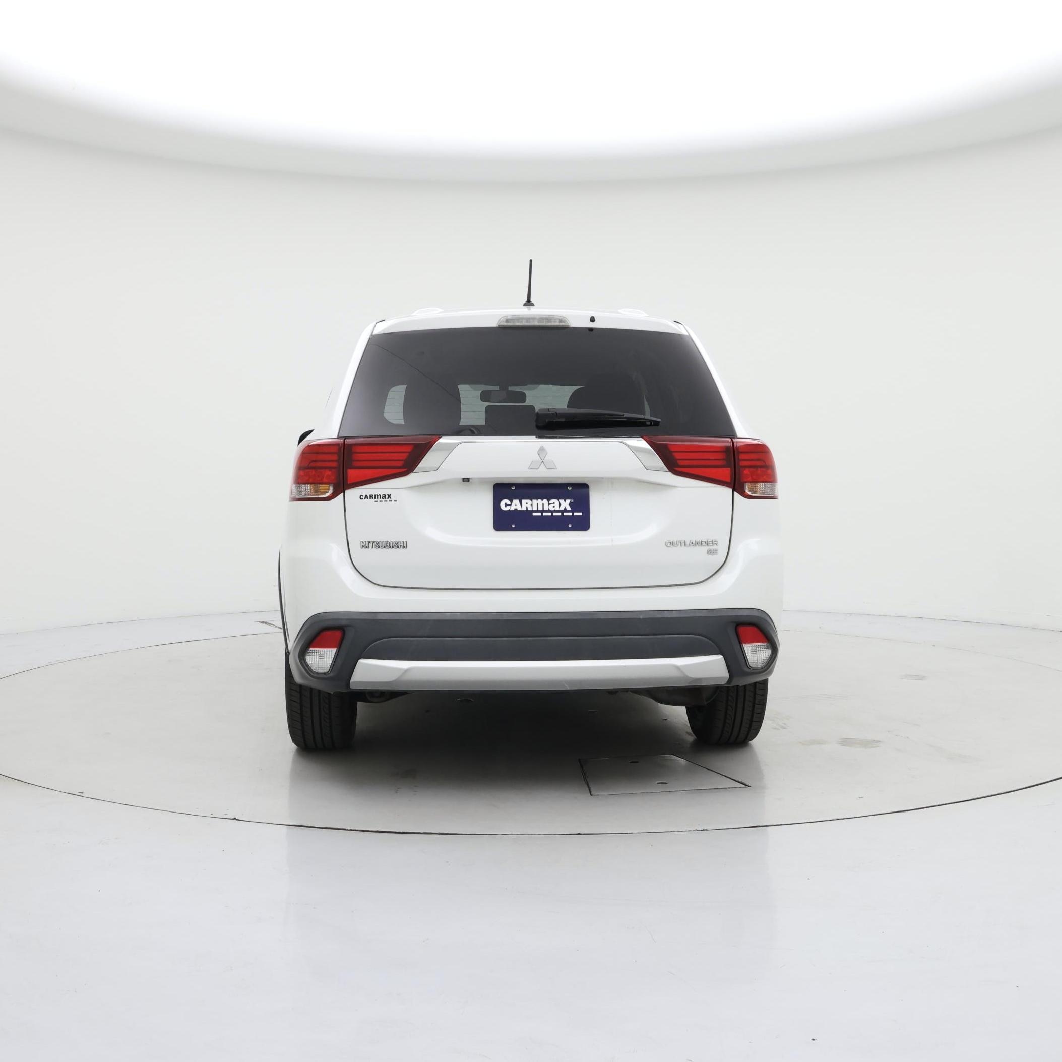 Thumbnail: 2016 Mitsubishi Outlander - 6