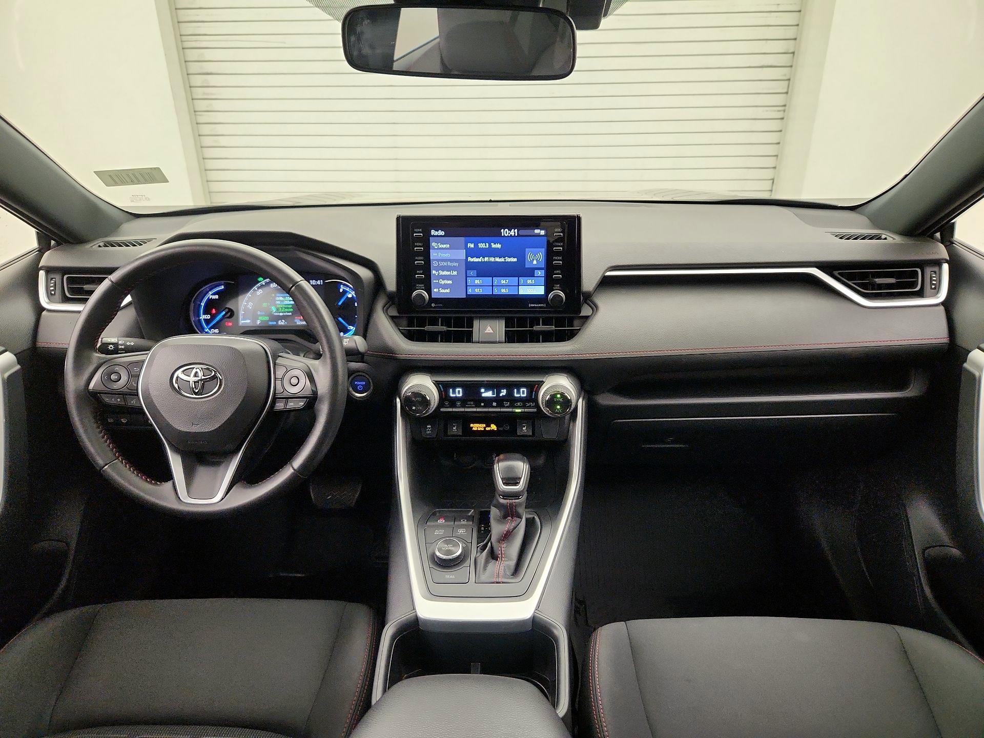Thumbnail: 2022 Toyota RAV4 - 9