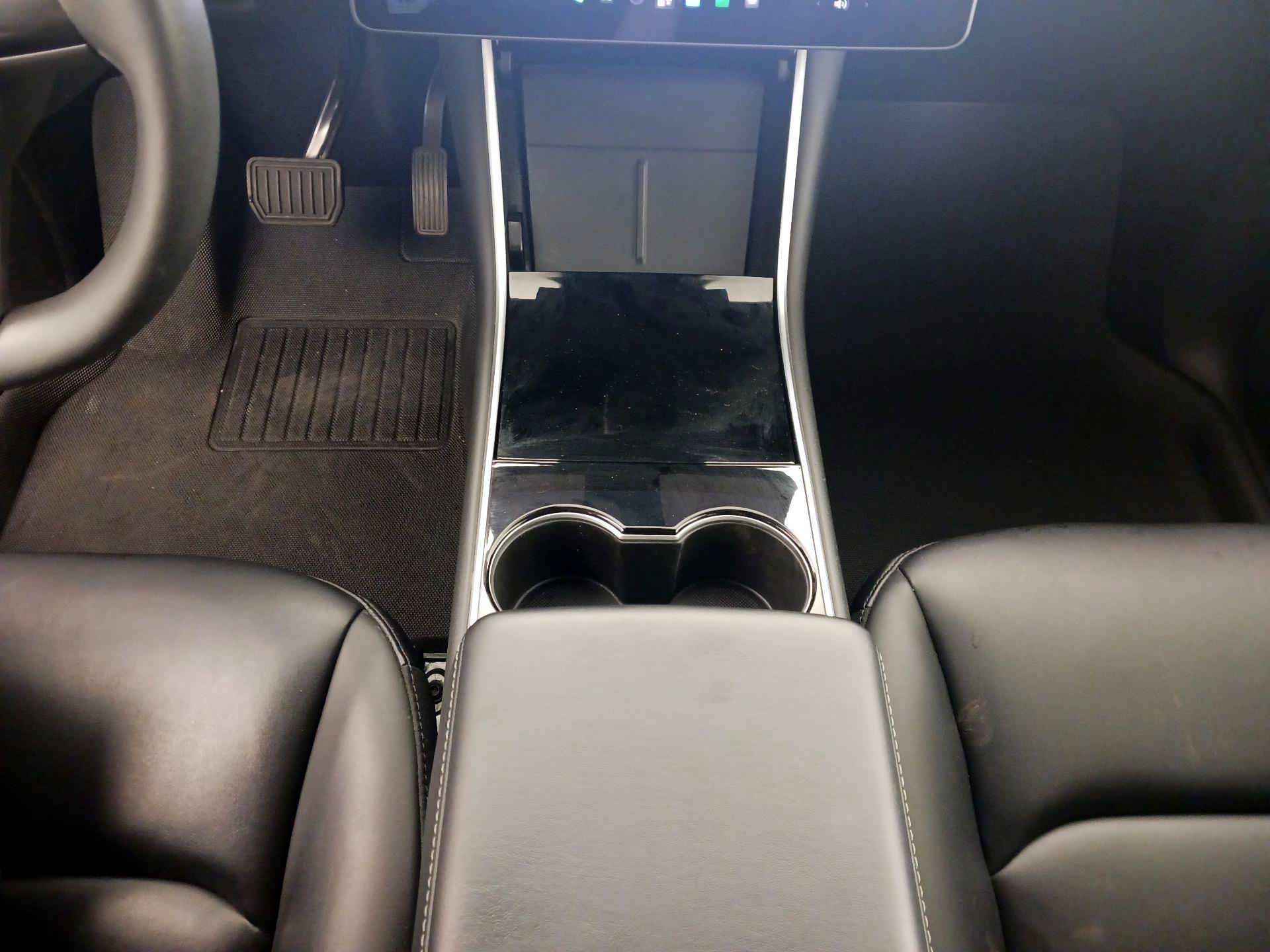 Thumbnail: 2021 Tesla Model Y - 17