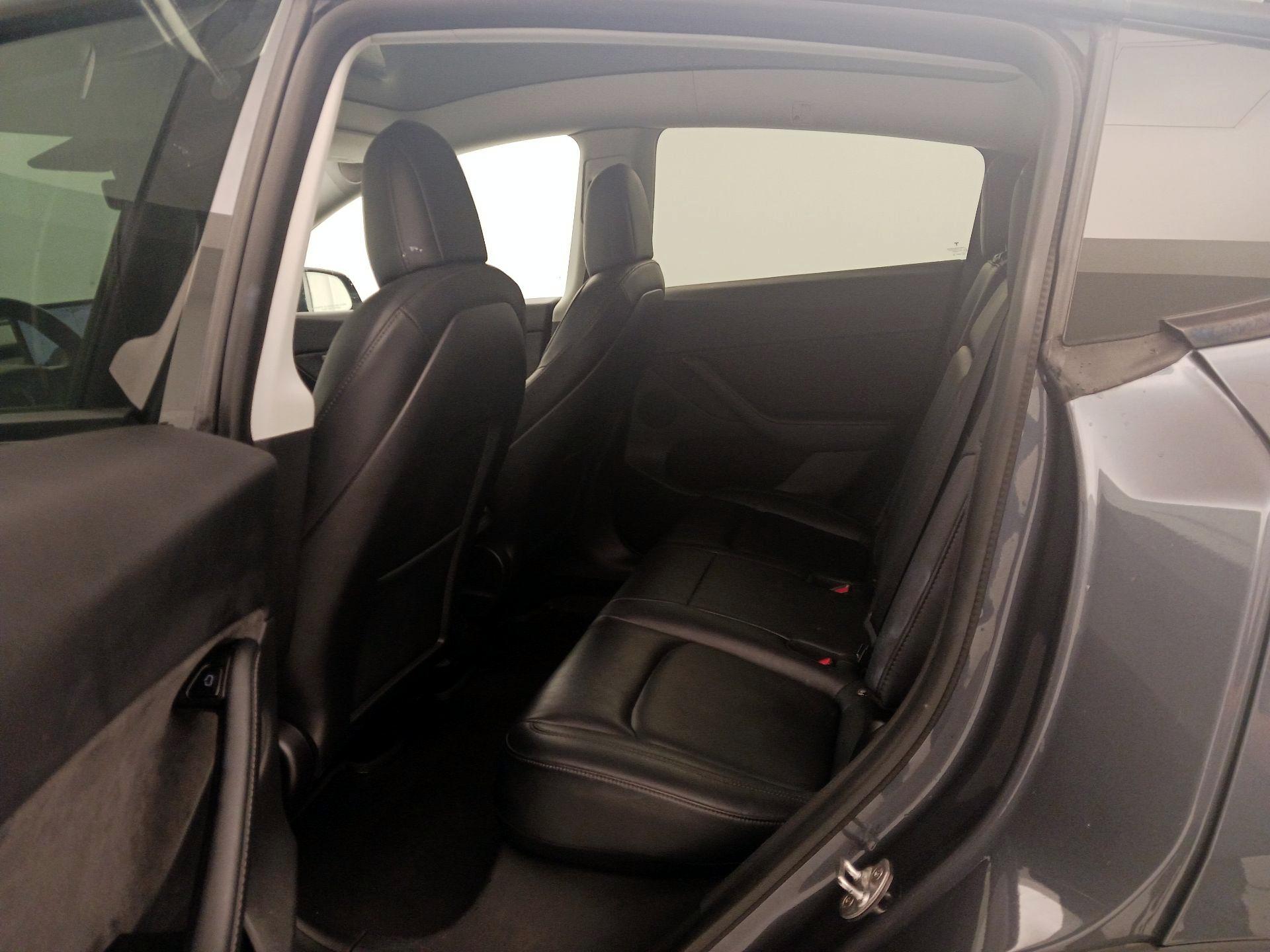 Thumbnail: 2021 Tesla Model Y - 19