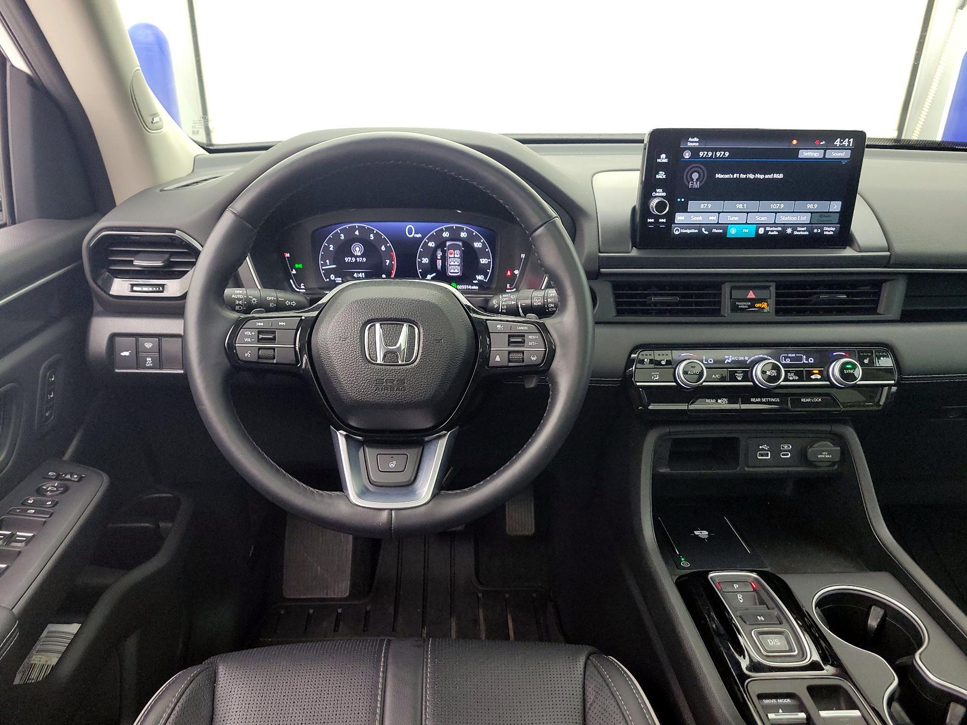 Thumbnail: 2023 Honda Pilot - 10