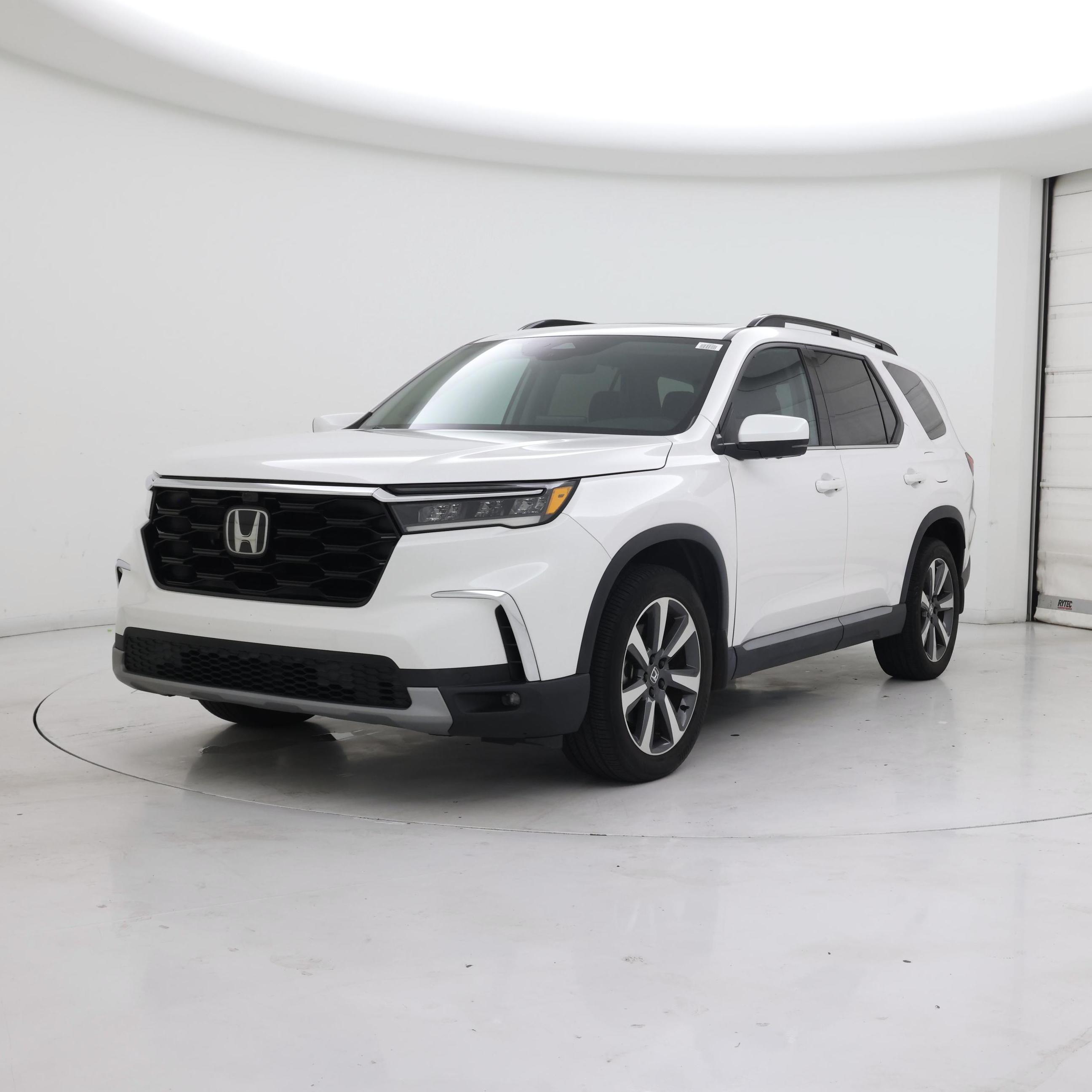 Thumbnail: 2023 Honda Pilot - 4